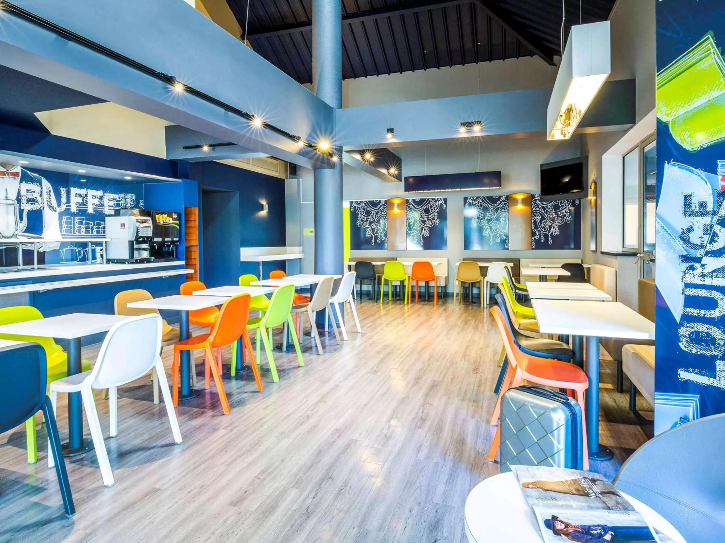 Restaurant/places to eat in ibis budget Aubagne Paluds Agora