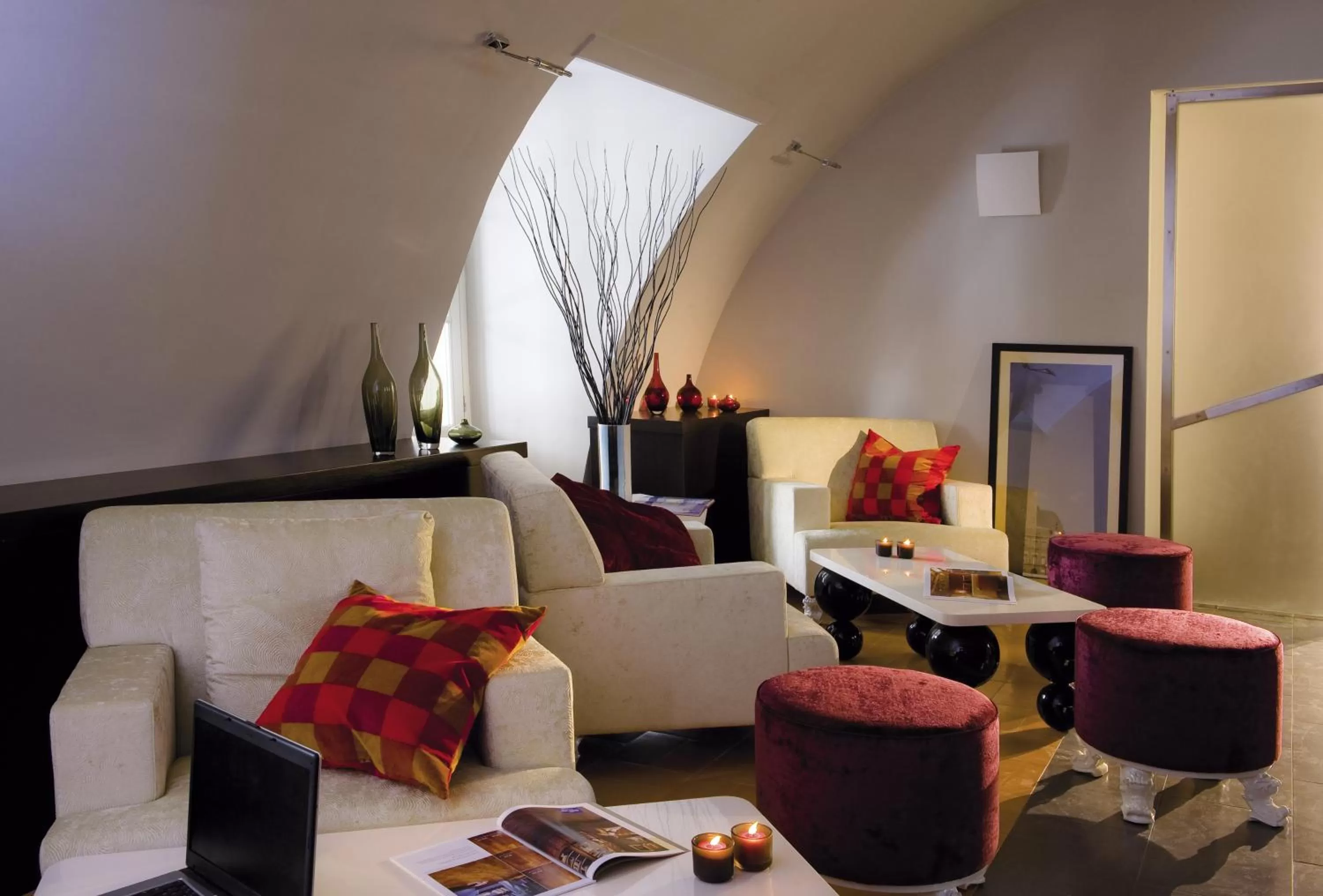 Communal lounge/ TV room in Palazzo Caracciolo Naples