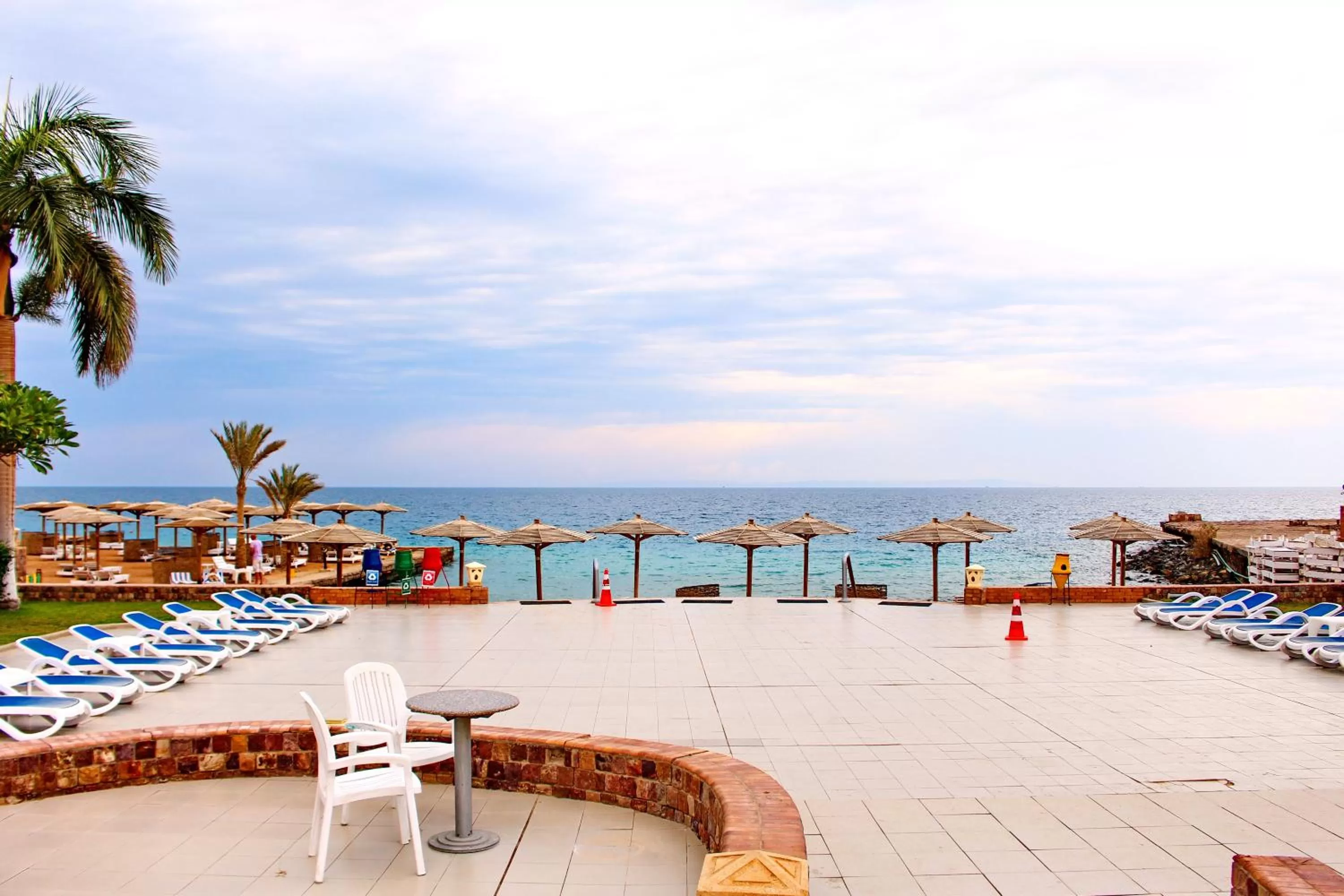 Palm Beach Resort Families and Couples only