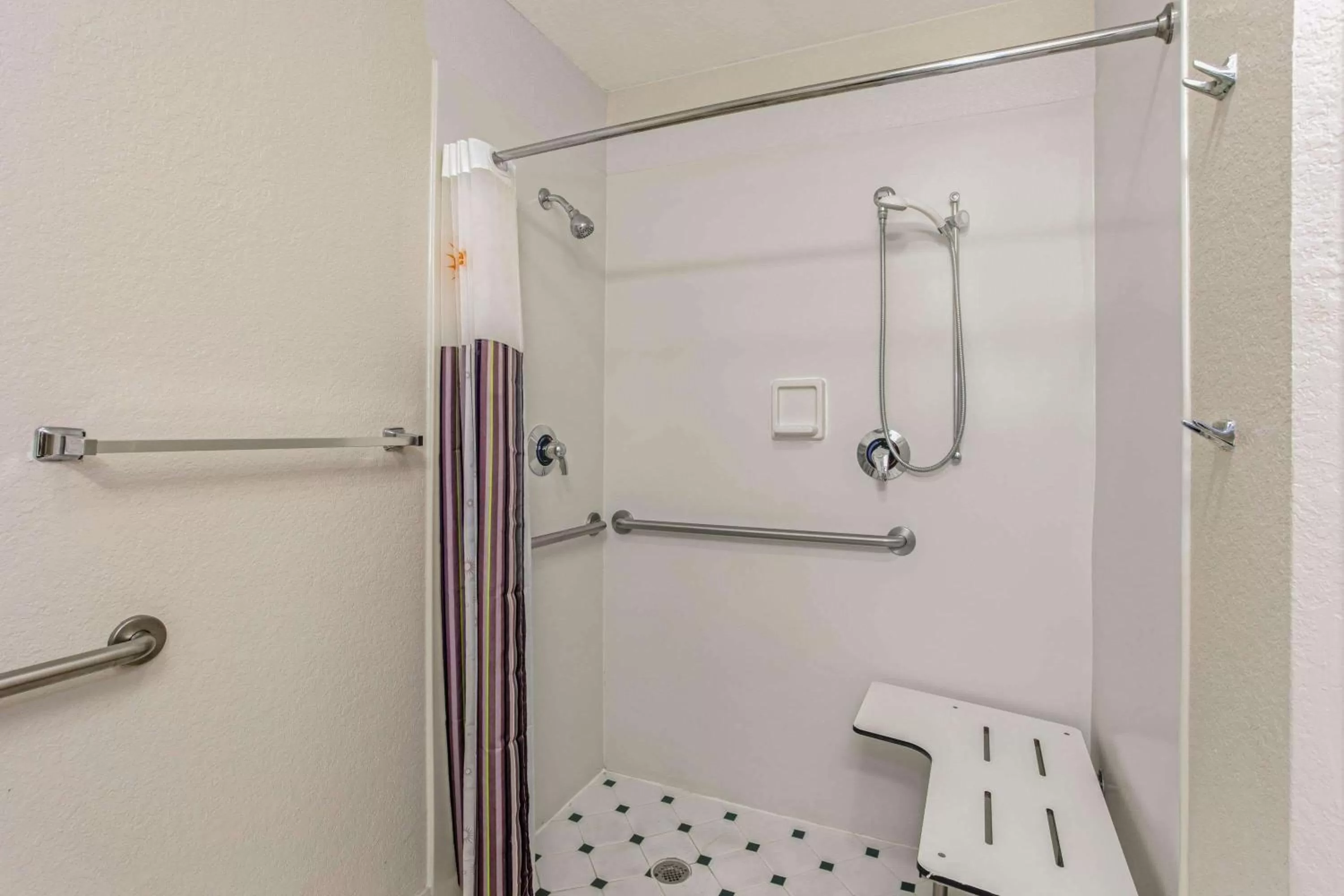 Shower in La Quinta by Wyndham Orlando Airport North - Free Airport Shuttle!