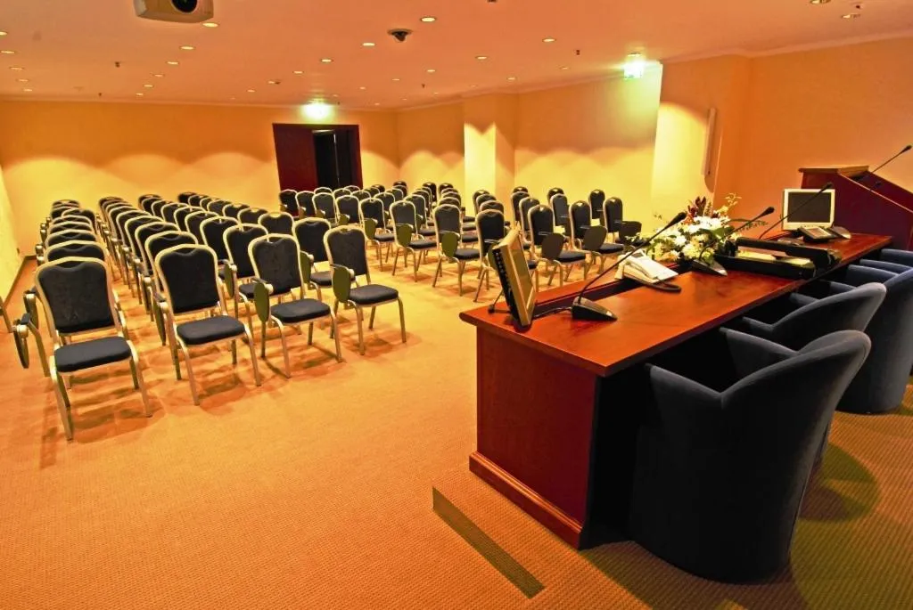 Business facilities in Lux Garden Hotel