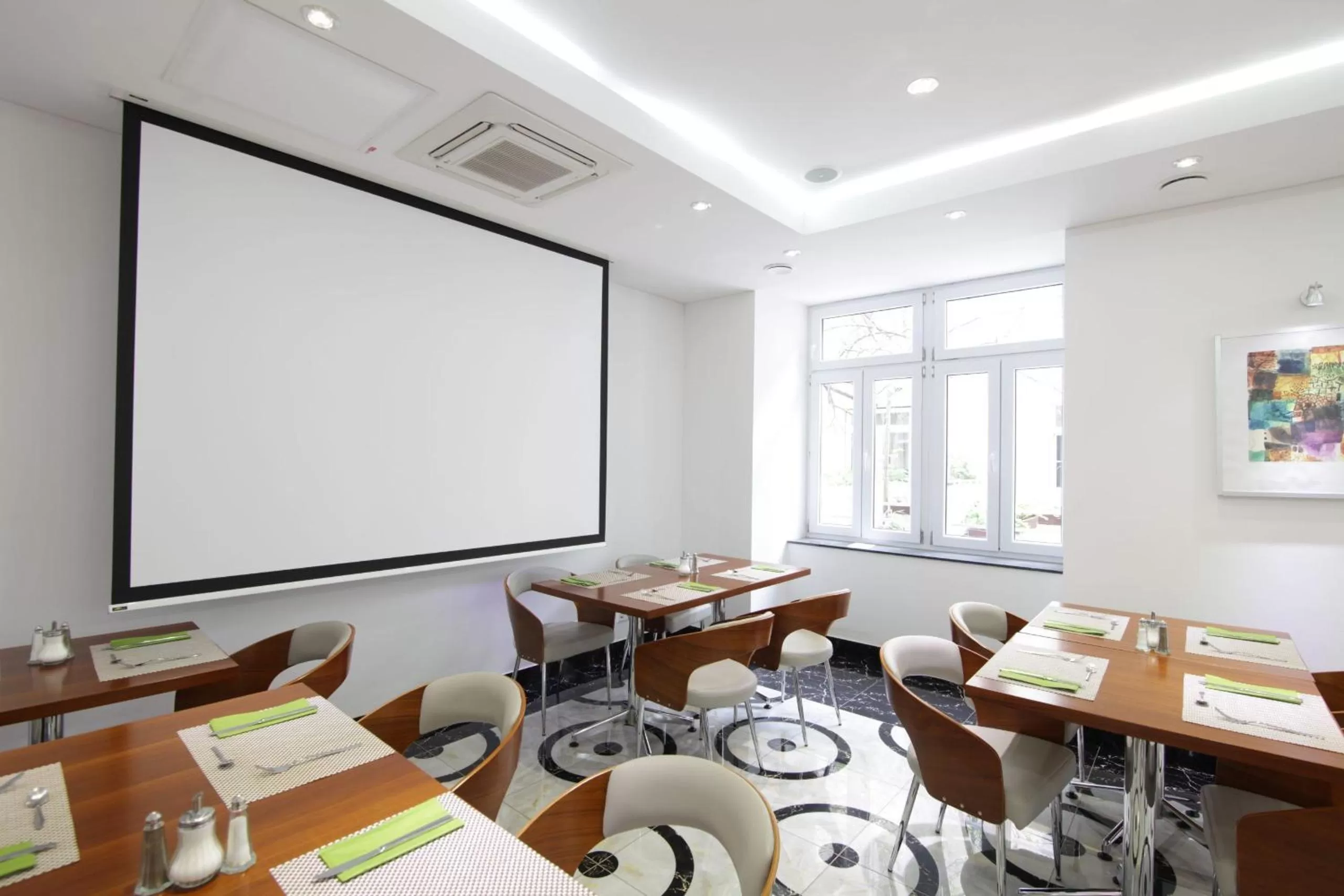 Restaurant/places to eat in Best Western Plus Hotel Arcadia