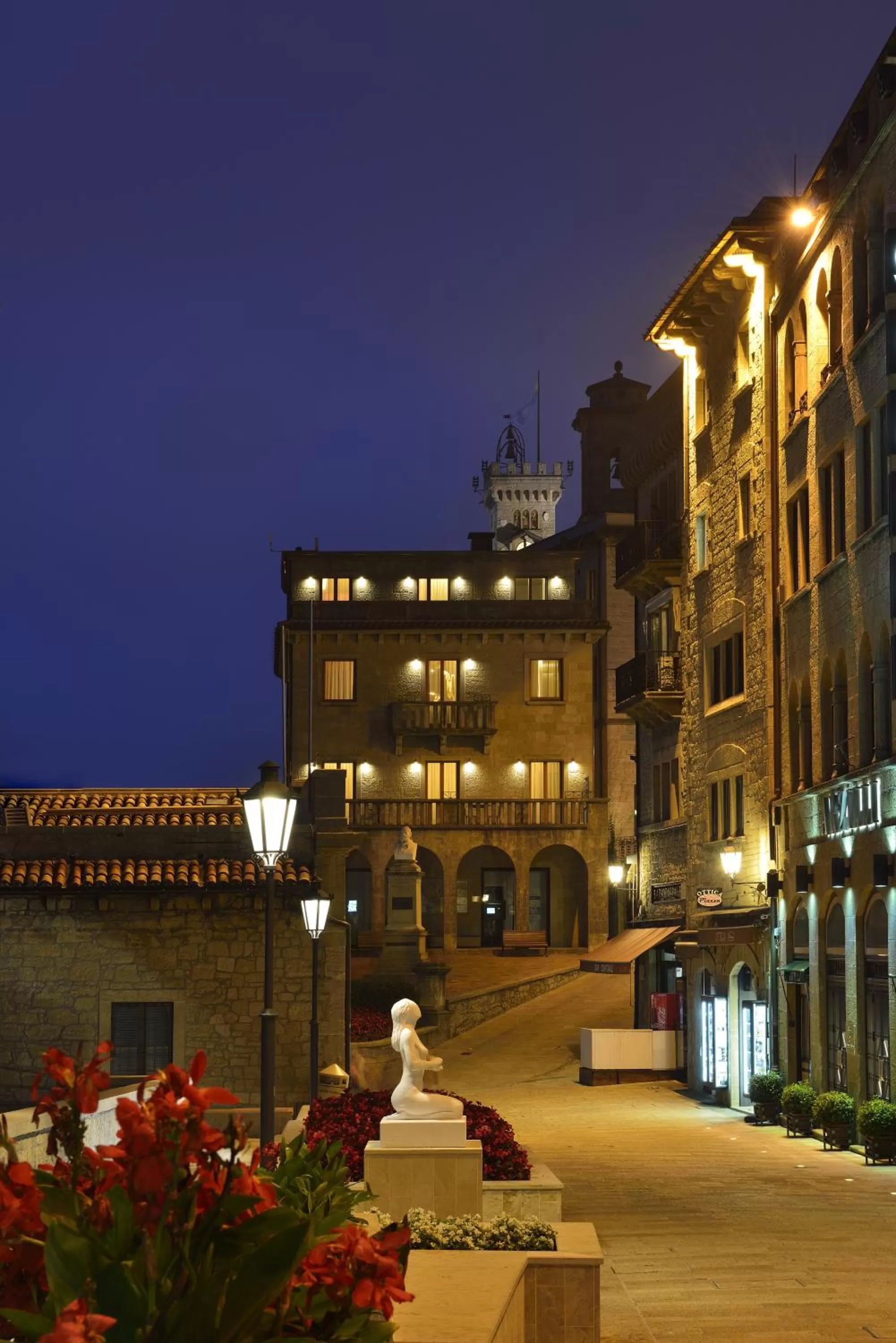 Facade/entrance in Titano Suites