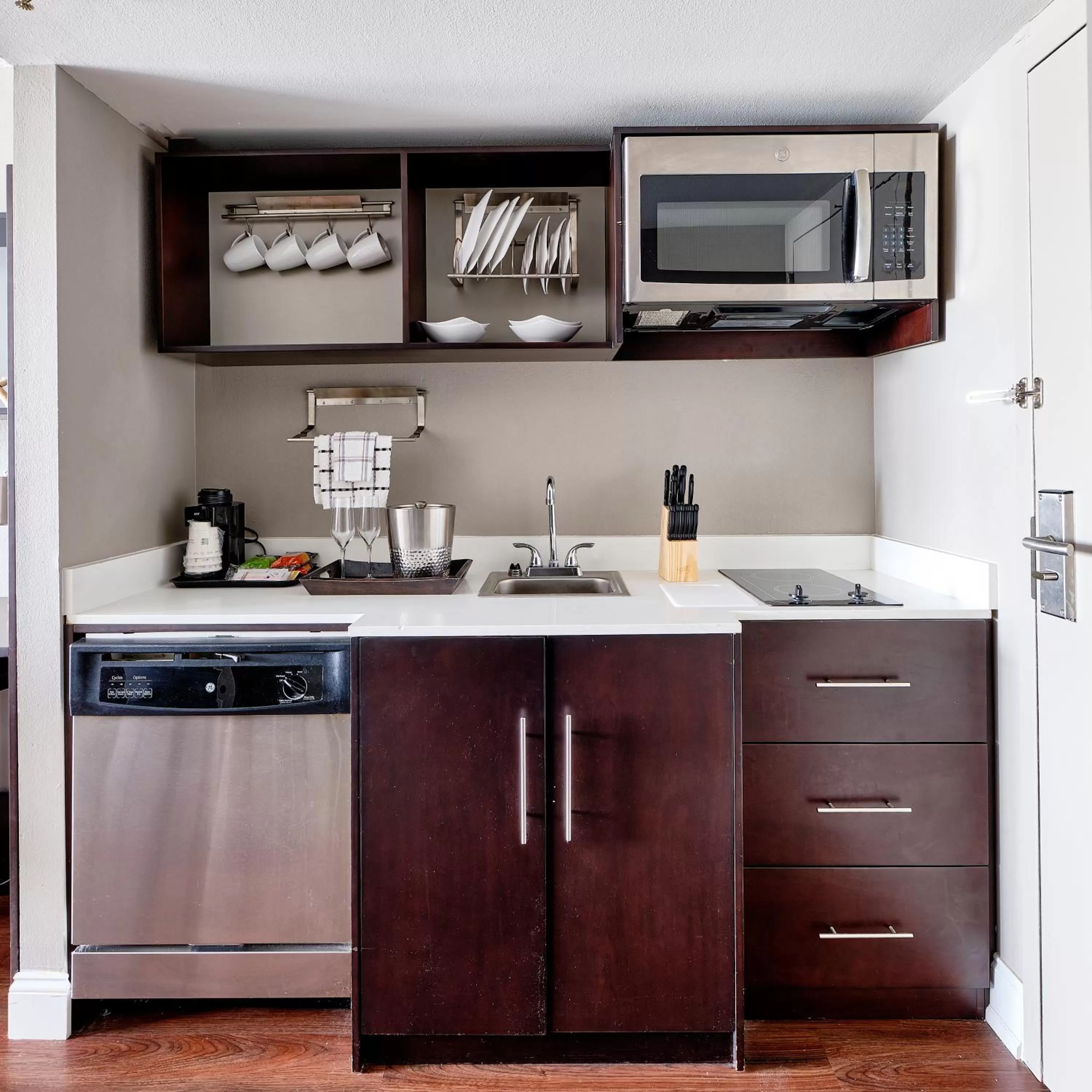 Coffee/tea facilities in Comfort Inn & Suites Pottstown Eastern Gateway