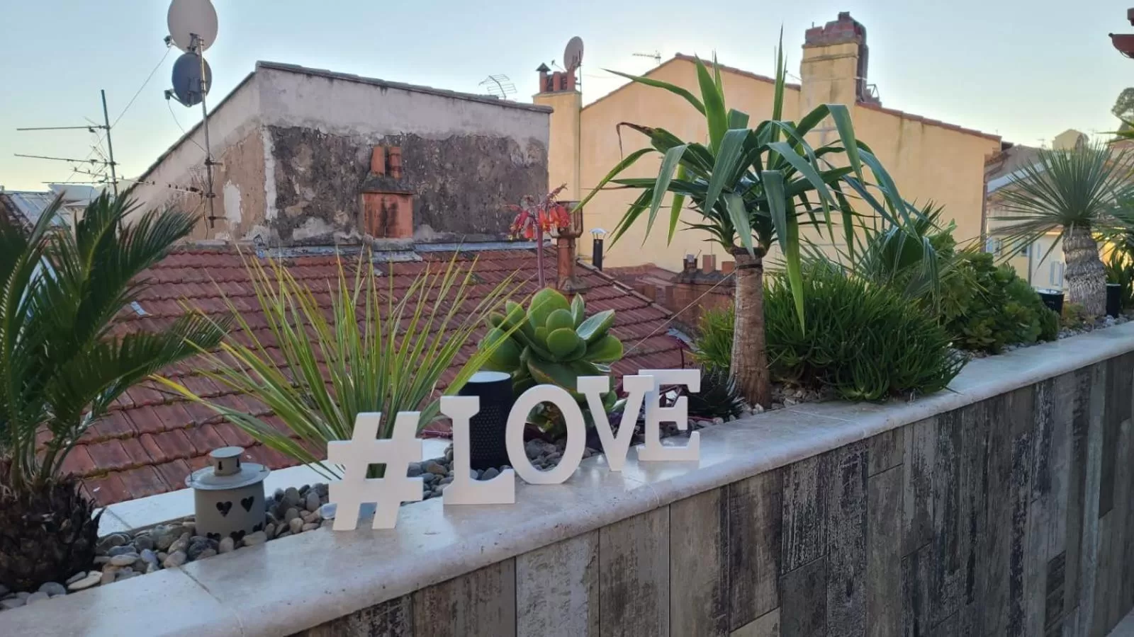 View (from property/room) in Loveroom La Garçonn'Hyères