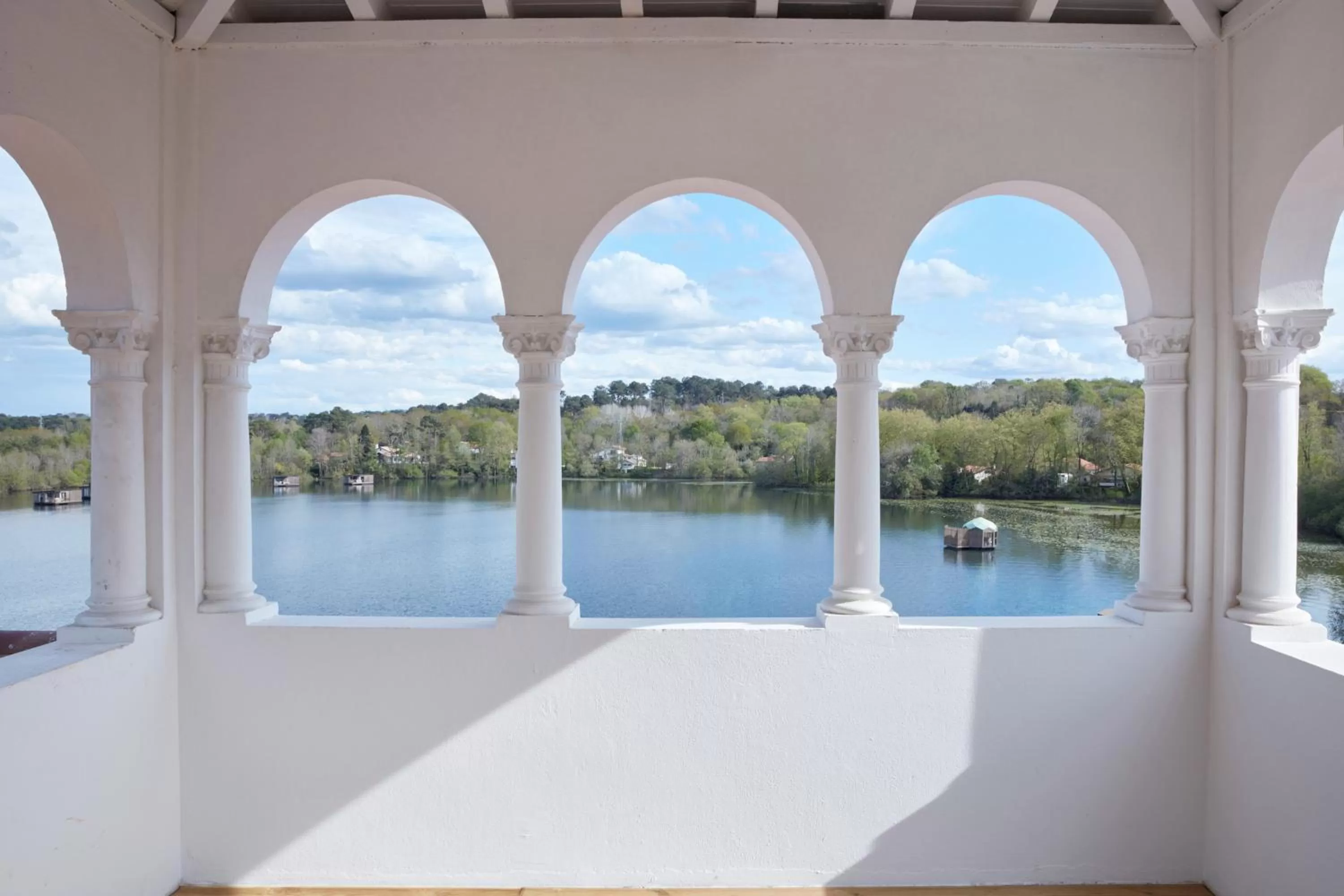 Lake view in Brindos, Lac & Château - Relais & Châteaux - Anglet Biarritz