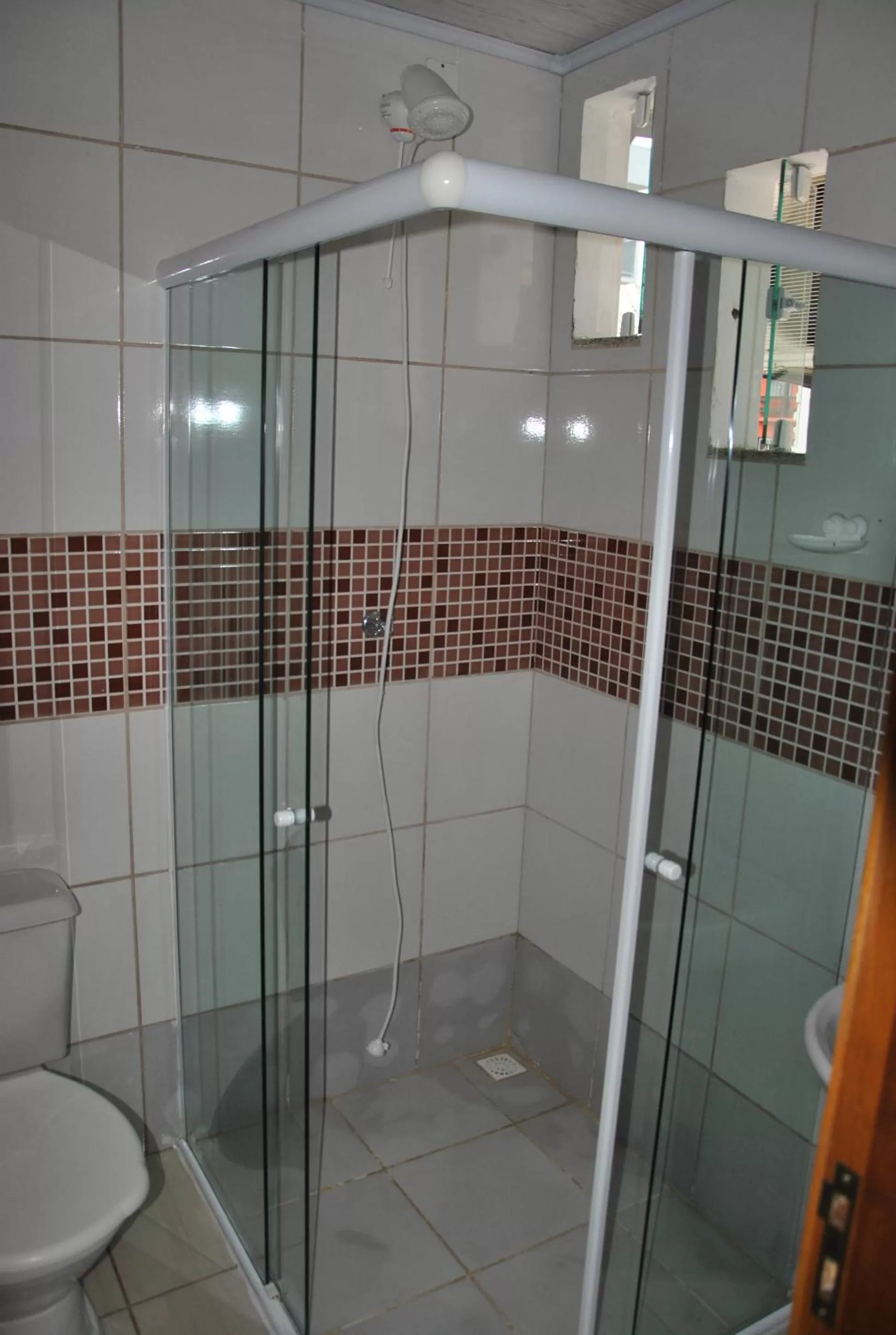 Shower in Pousada Caminho Dos Sonhos