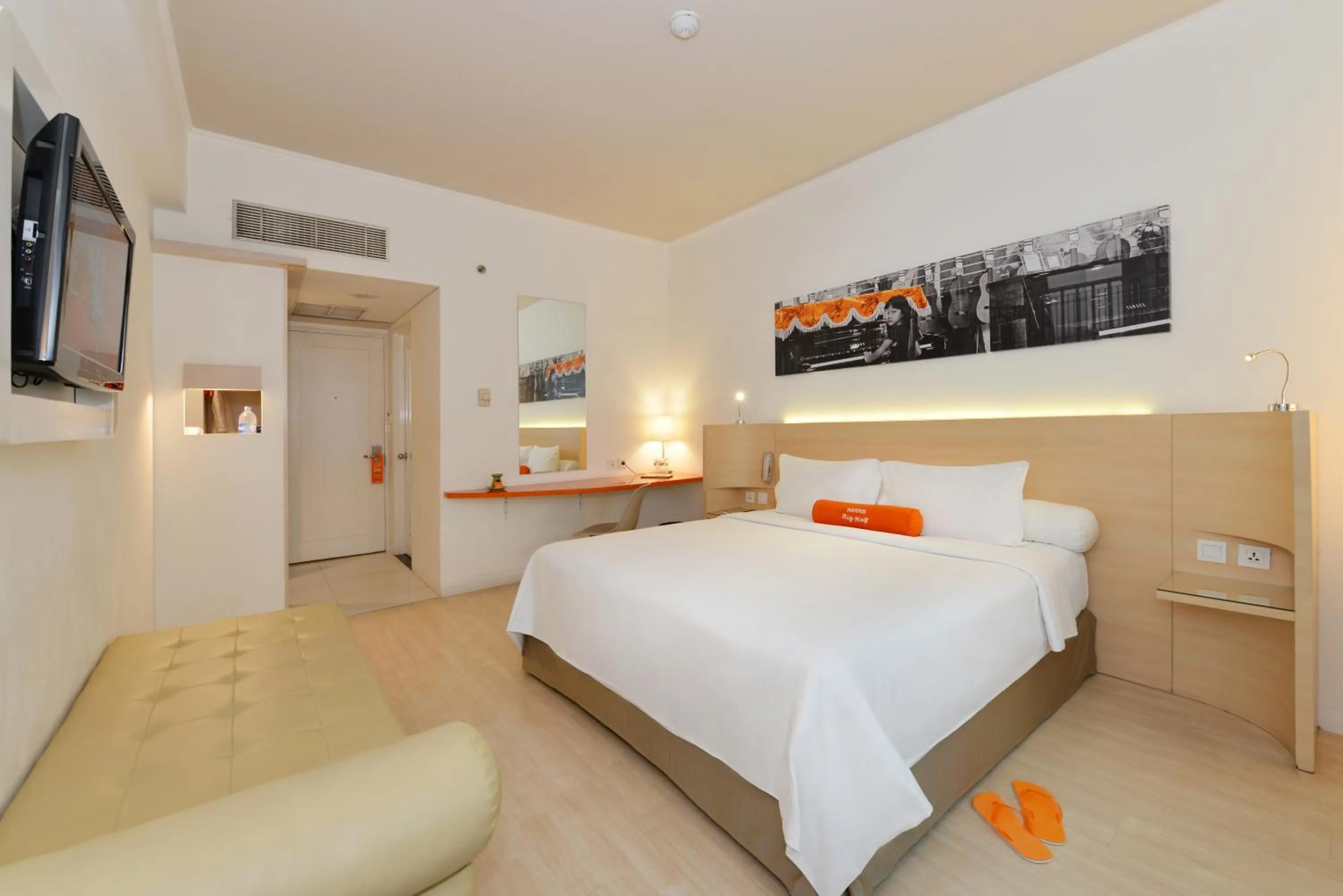 HARRIS Double or Twin Room in Cityloog Hotel Tebet Jakarta