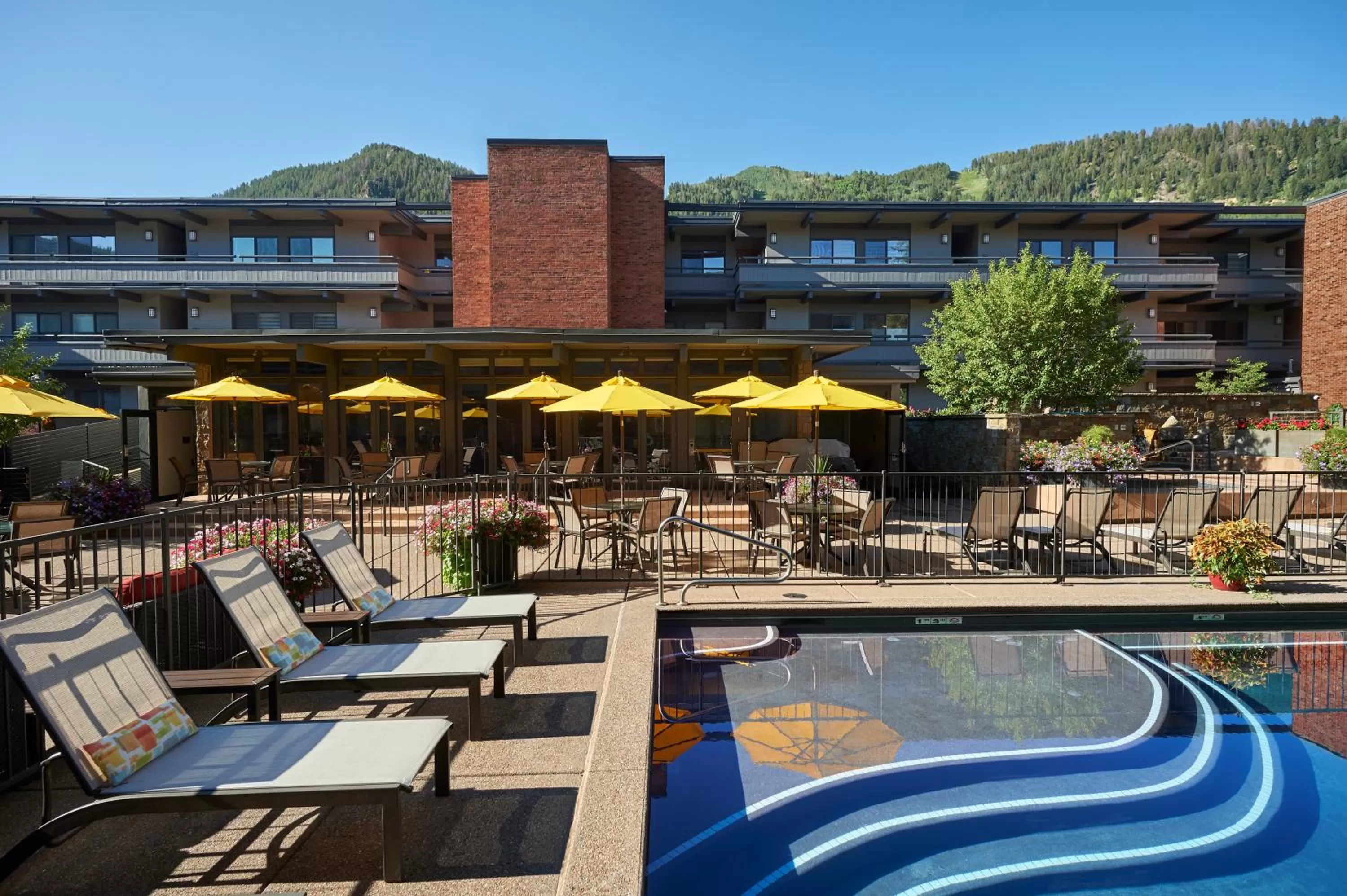 Aspen Square Condominium Hotel
