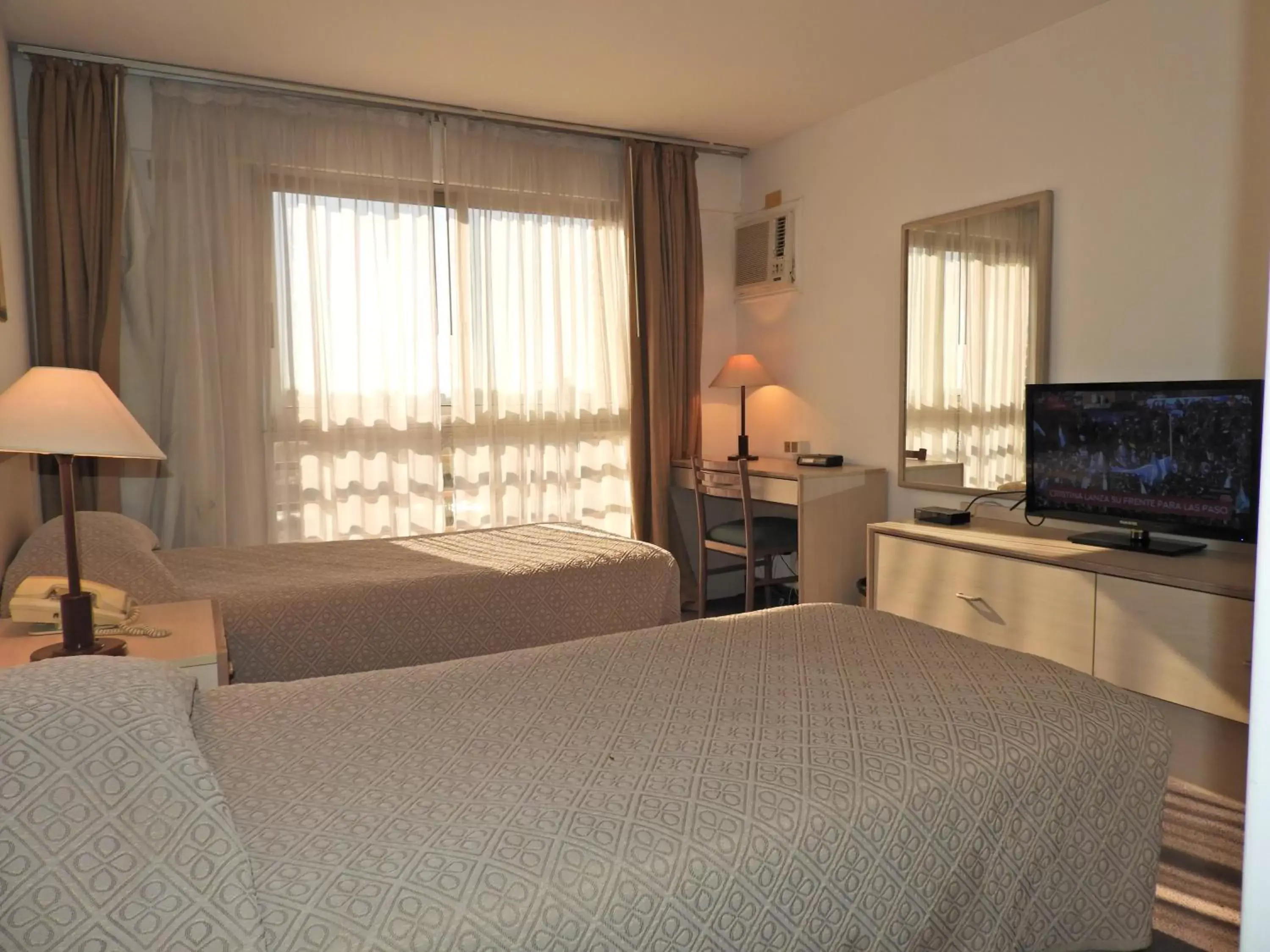 Twin Room in Hotel Tres Cruces Twin Room in Hotel Tres Cruces