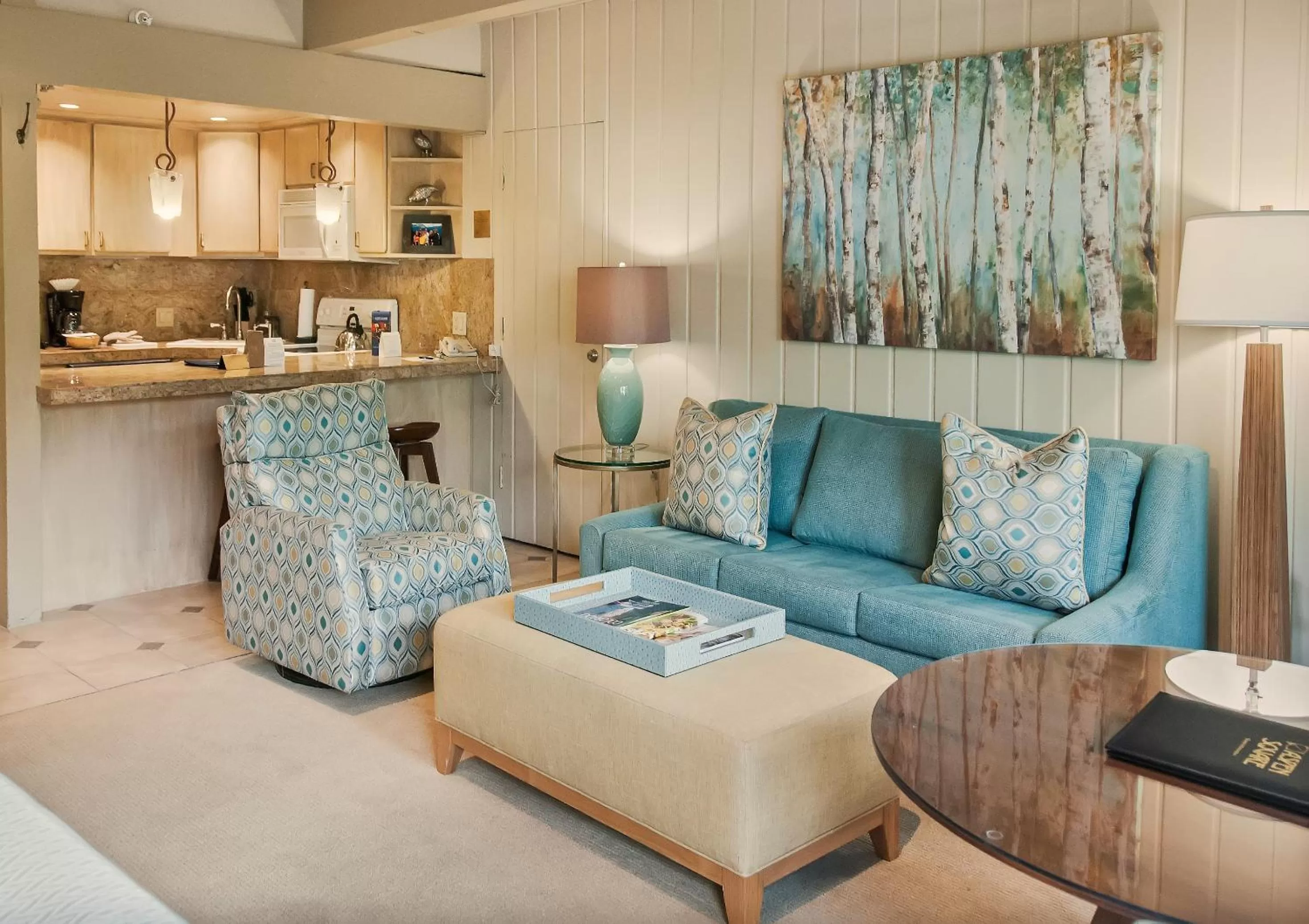 Day in Aspen Square Condominium Hotel