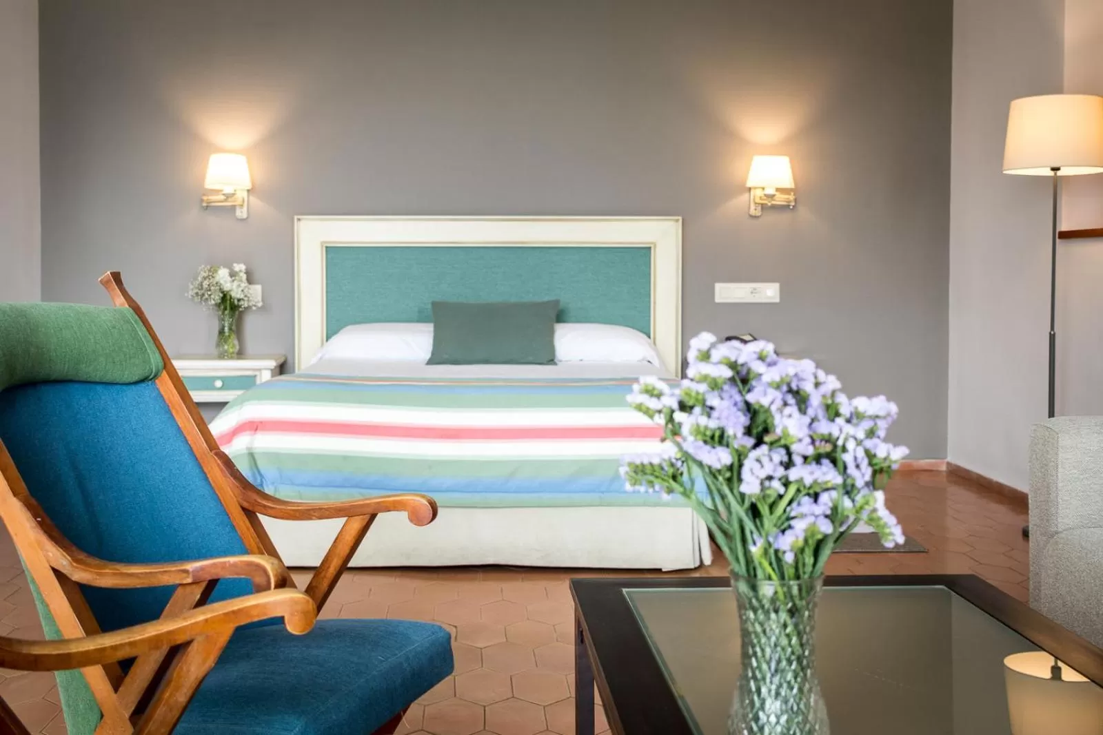 Photo of the whole room, Bed in Parador de Ayamonte