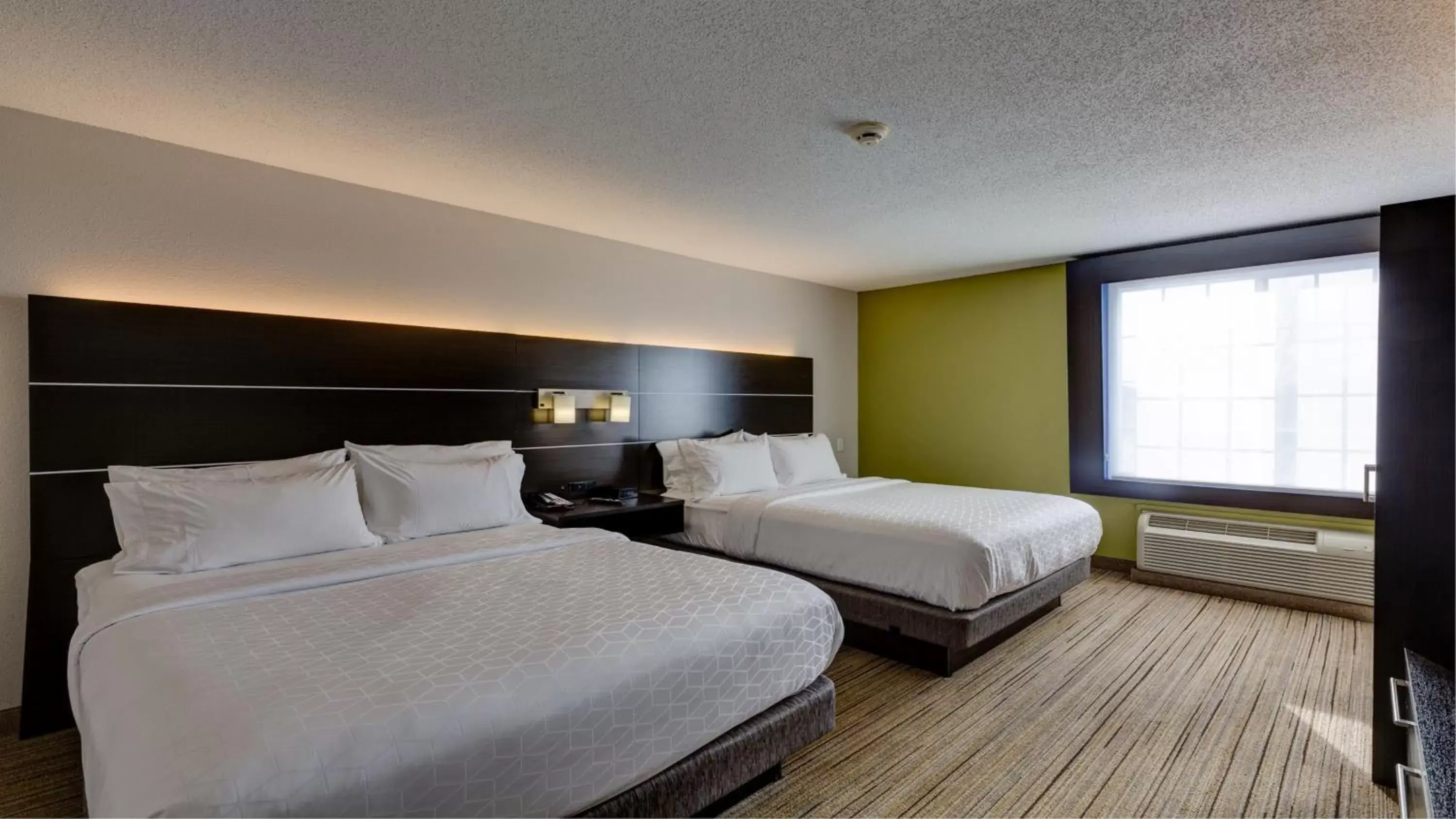Standard Room with Two Queen Beds in Holiday Inn Express & Suites Ashtabula-Geneva by IHG Standard Room with Two Queen Beds in Holiday Inn Express & Suites Ashtabula-Geneva by IHG