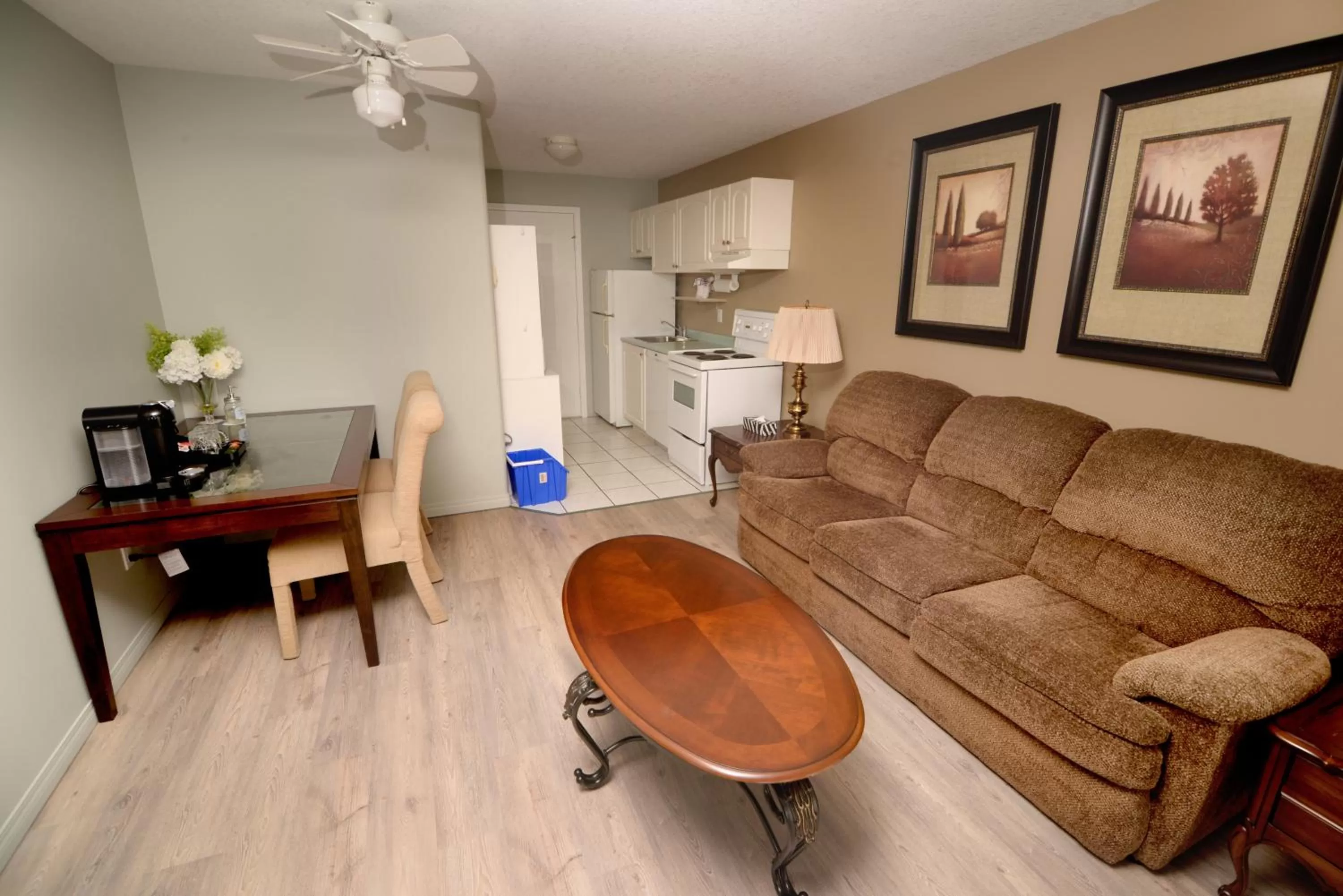 Living room in Casa Grande Inn