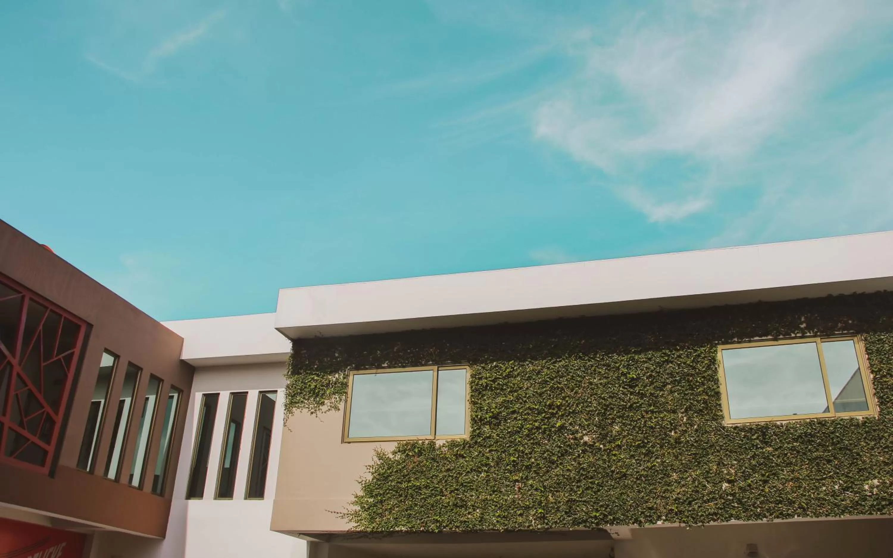 Property Building in Remfort Hotel