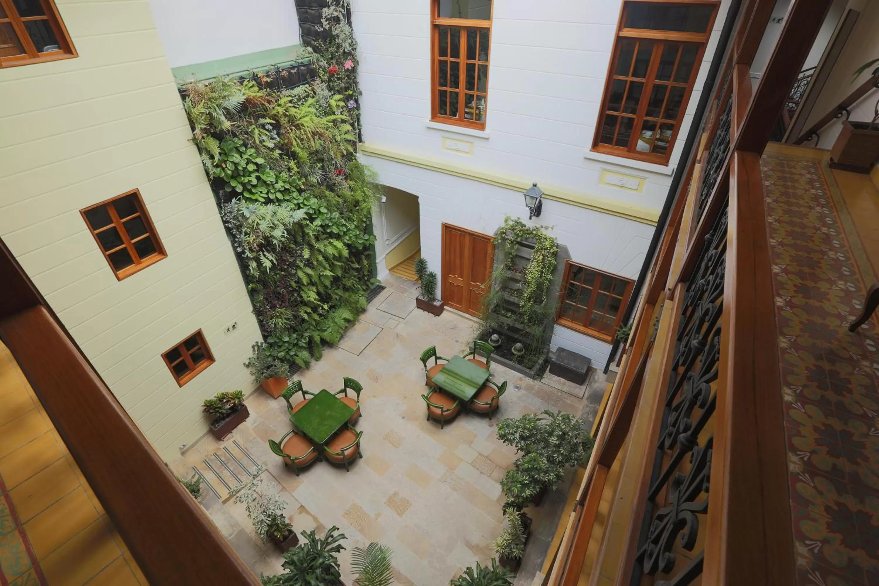 Patio in Hotel Santa Lucia Boutique Spa