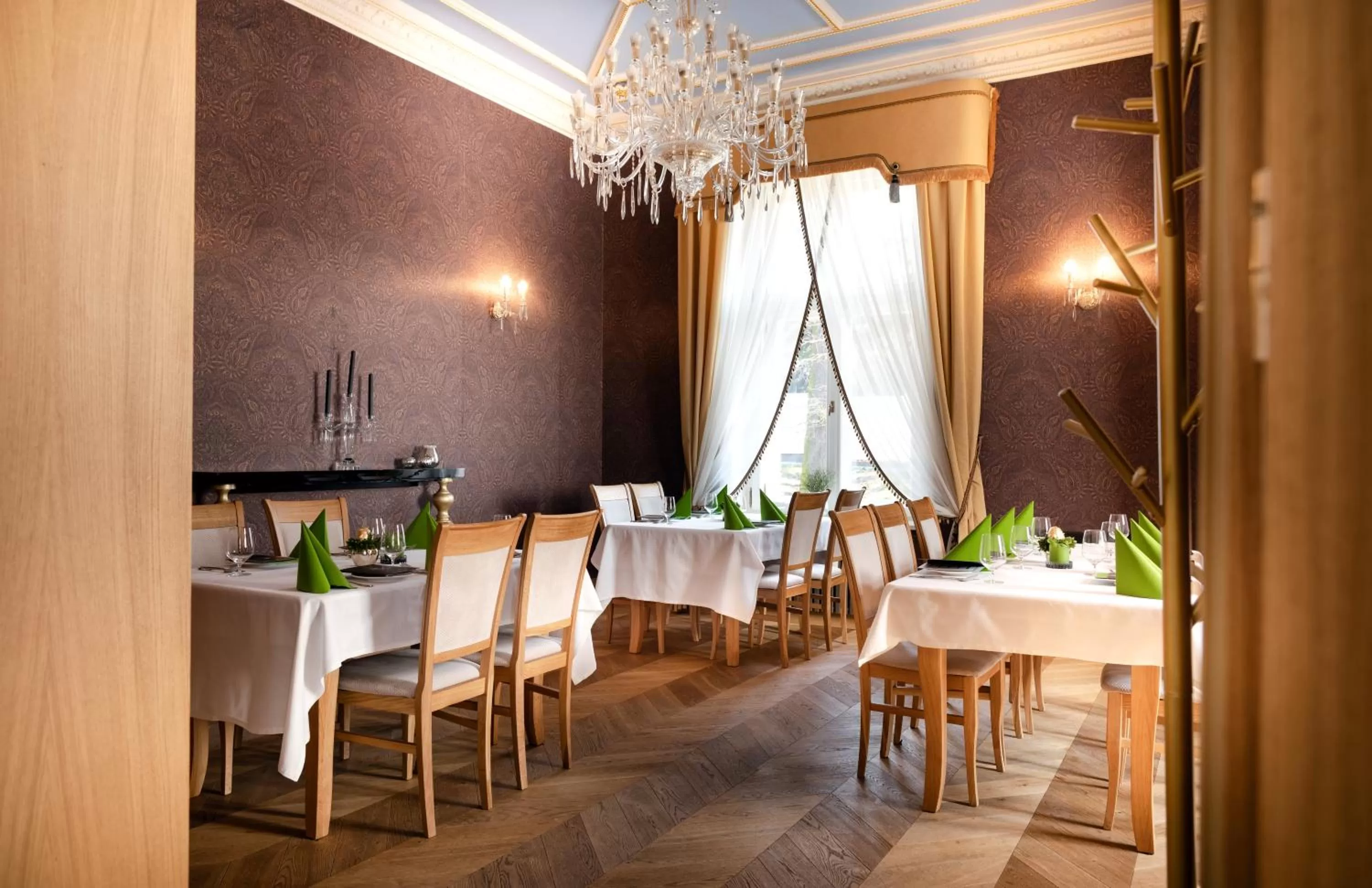 Restaurant/places to eat in Willa Piękny Widok