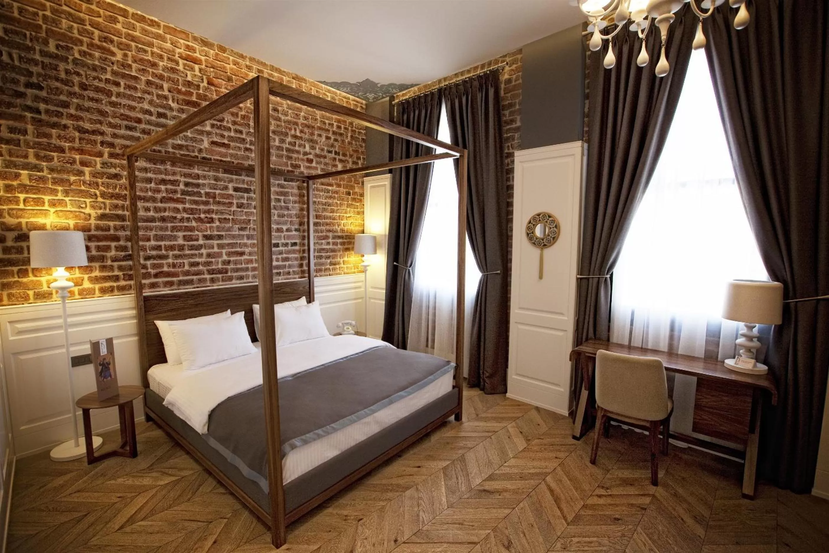 Bed in Hotel Miniature - Ottoman Mansion