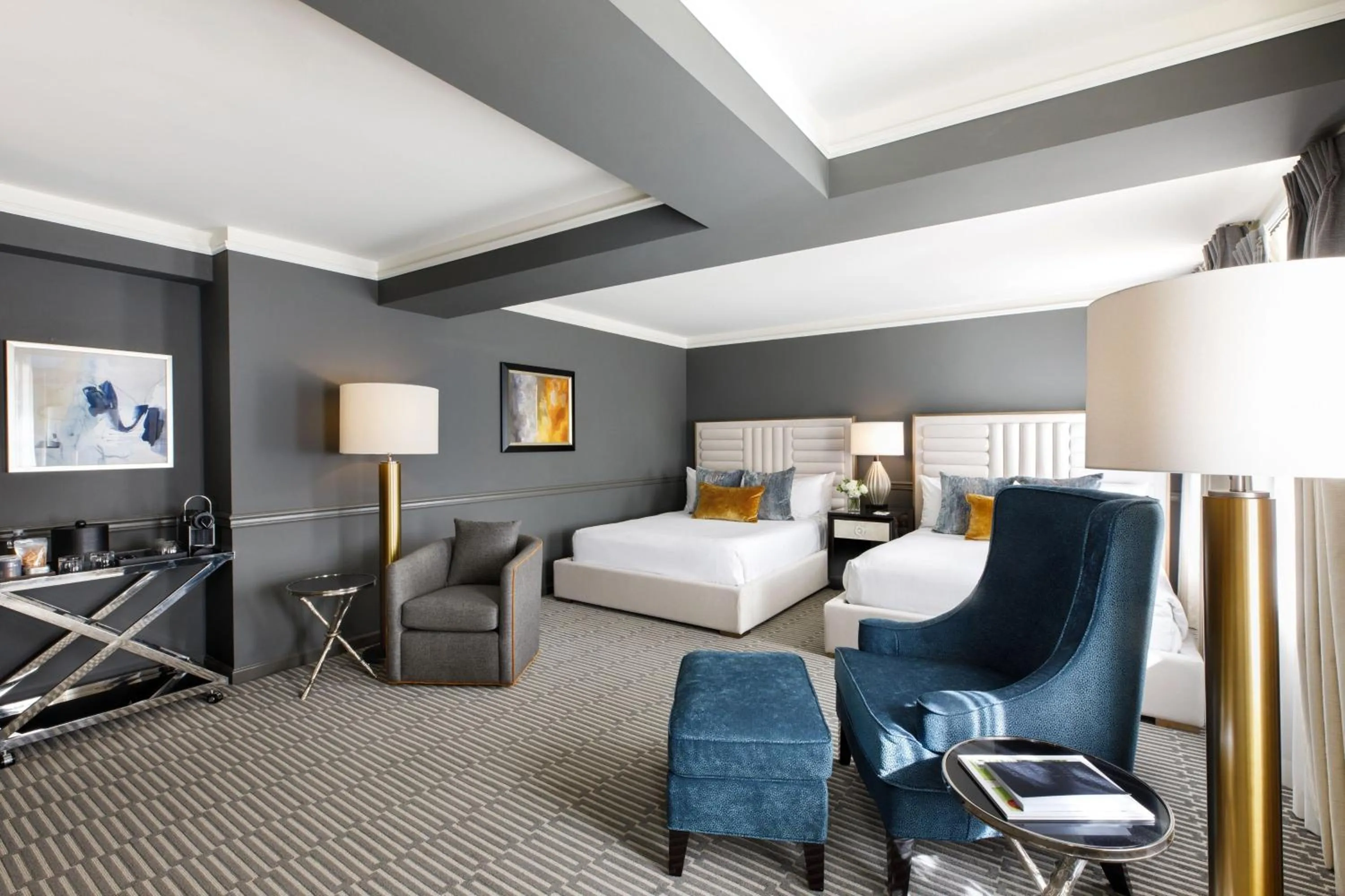 Photo of the whole room, Bed in Ambassador Hotel Tulsa, Autograph Collection