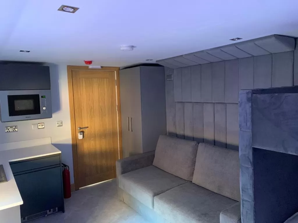 Belvedere Aparthotel - 83 Mount Pleasant