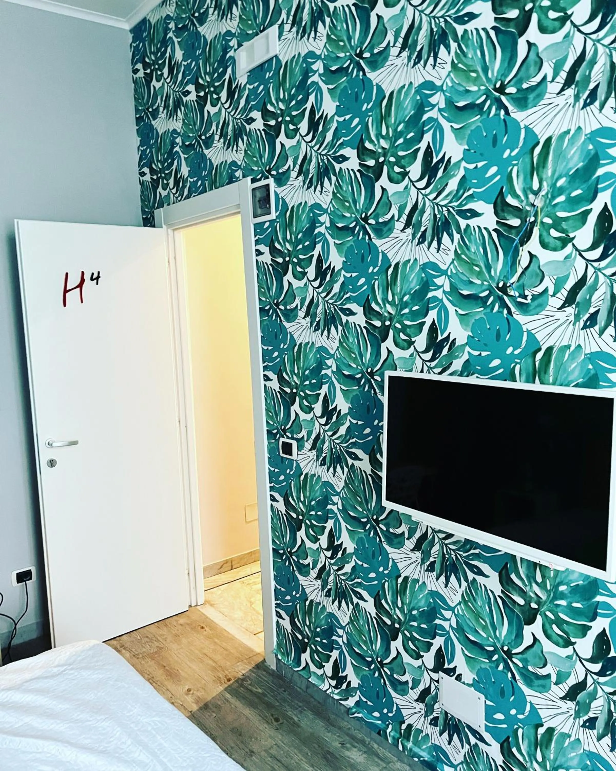 TV and multimedia, Bed in H Rooms boutique Hotel