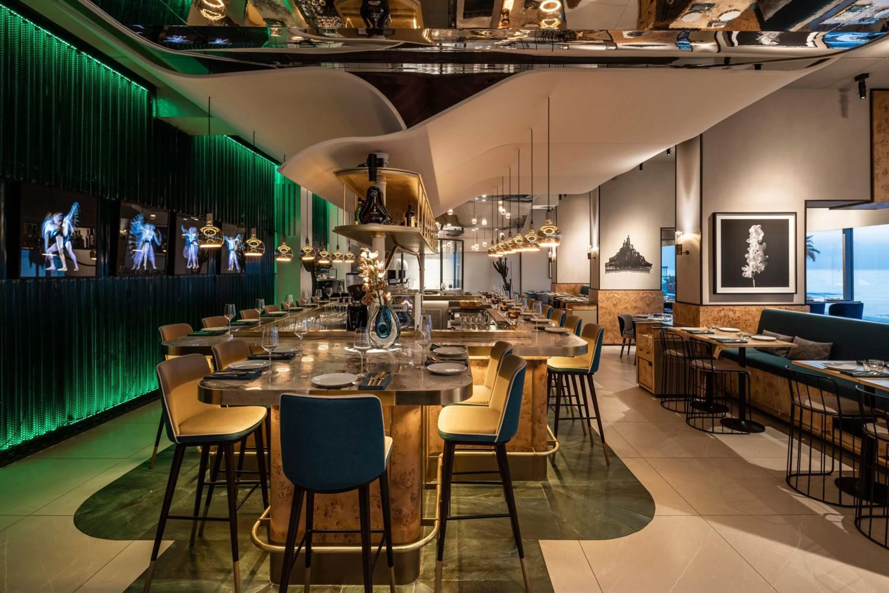 Restaurant/places to eat in Sheraton Grand Tel Aviv