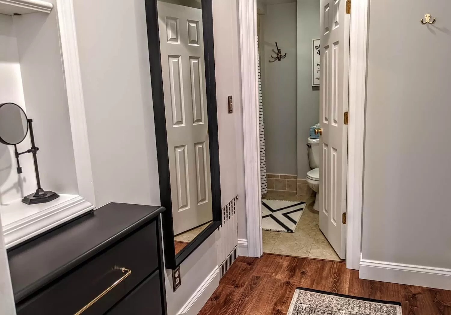 Bathroom in Stanton House Inn