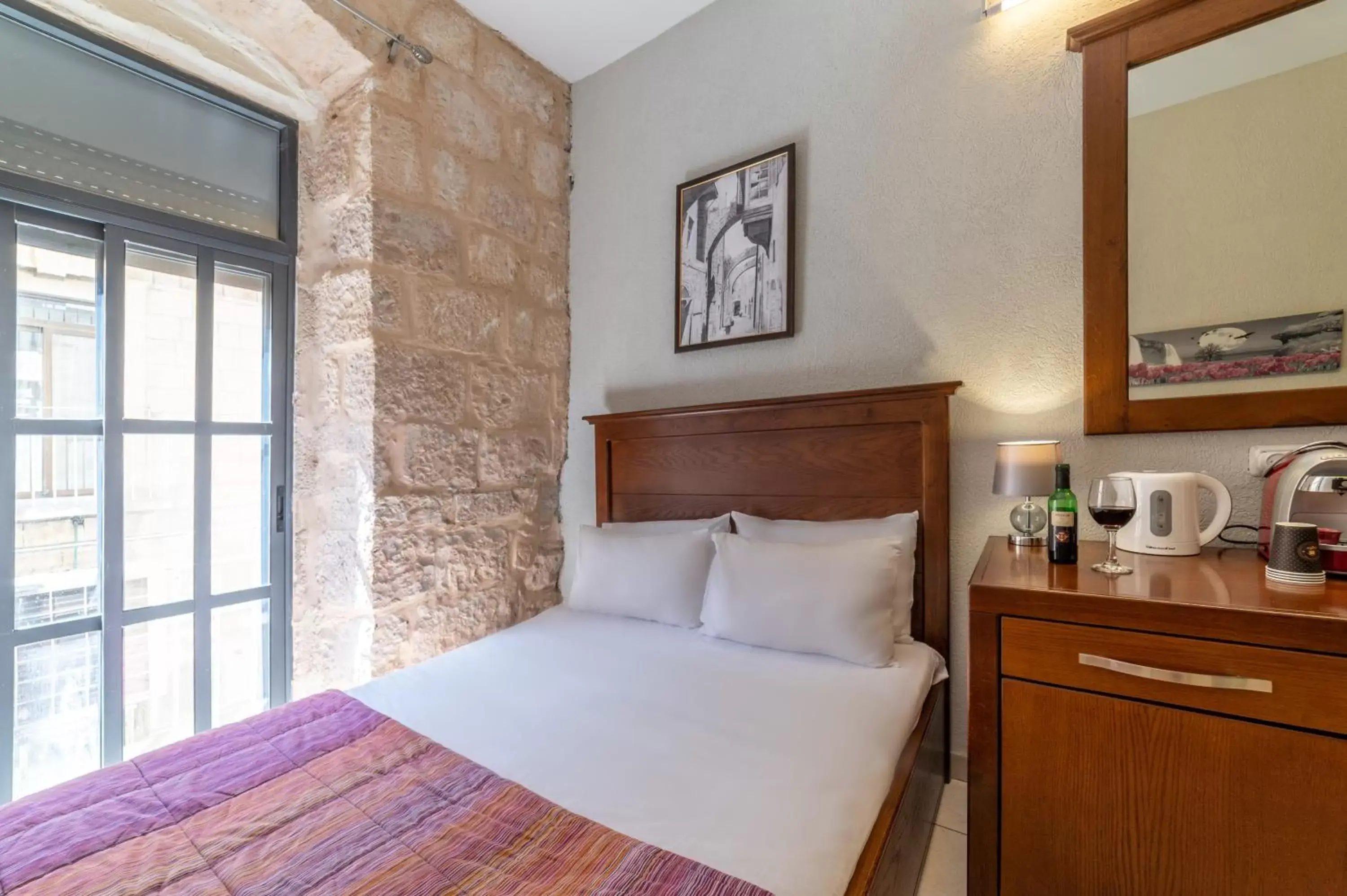 Small Double Room in New Imperial Hotel Small Double Room in New Imperial Hotel