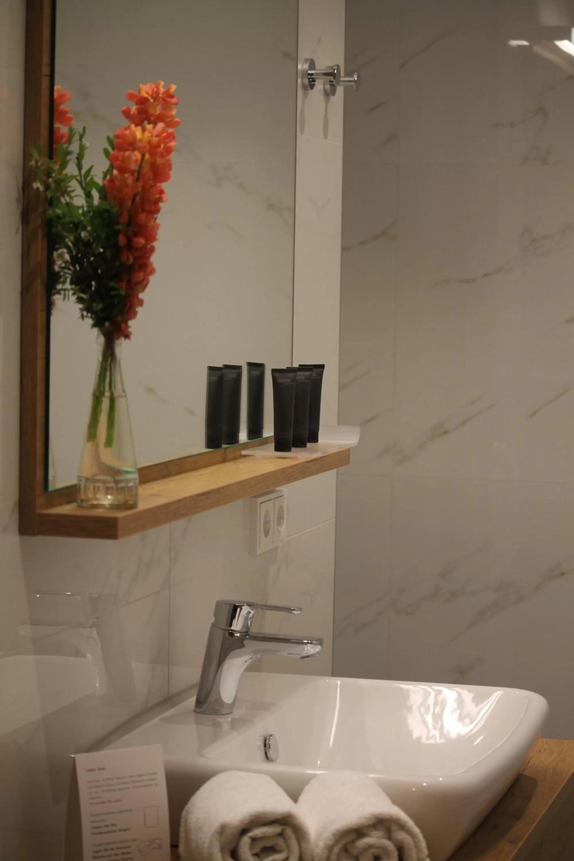 Bathroom in Gasthaus Steidl