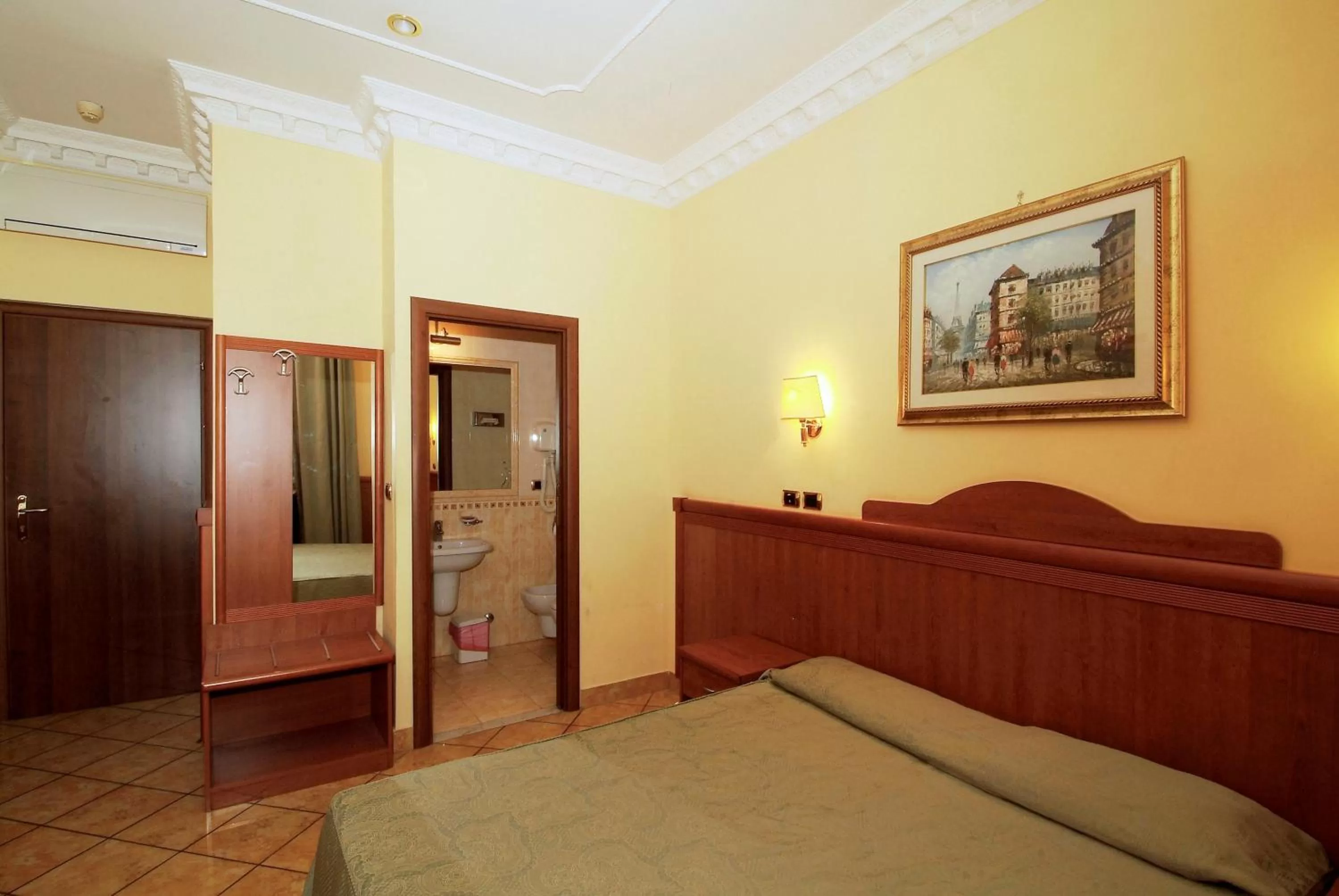 Bed in Hotel Meridiana
