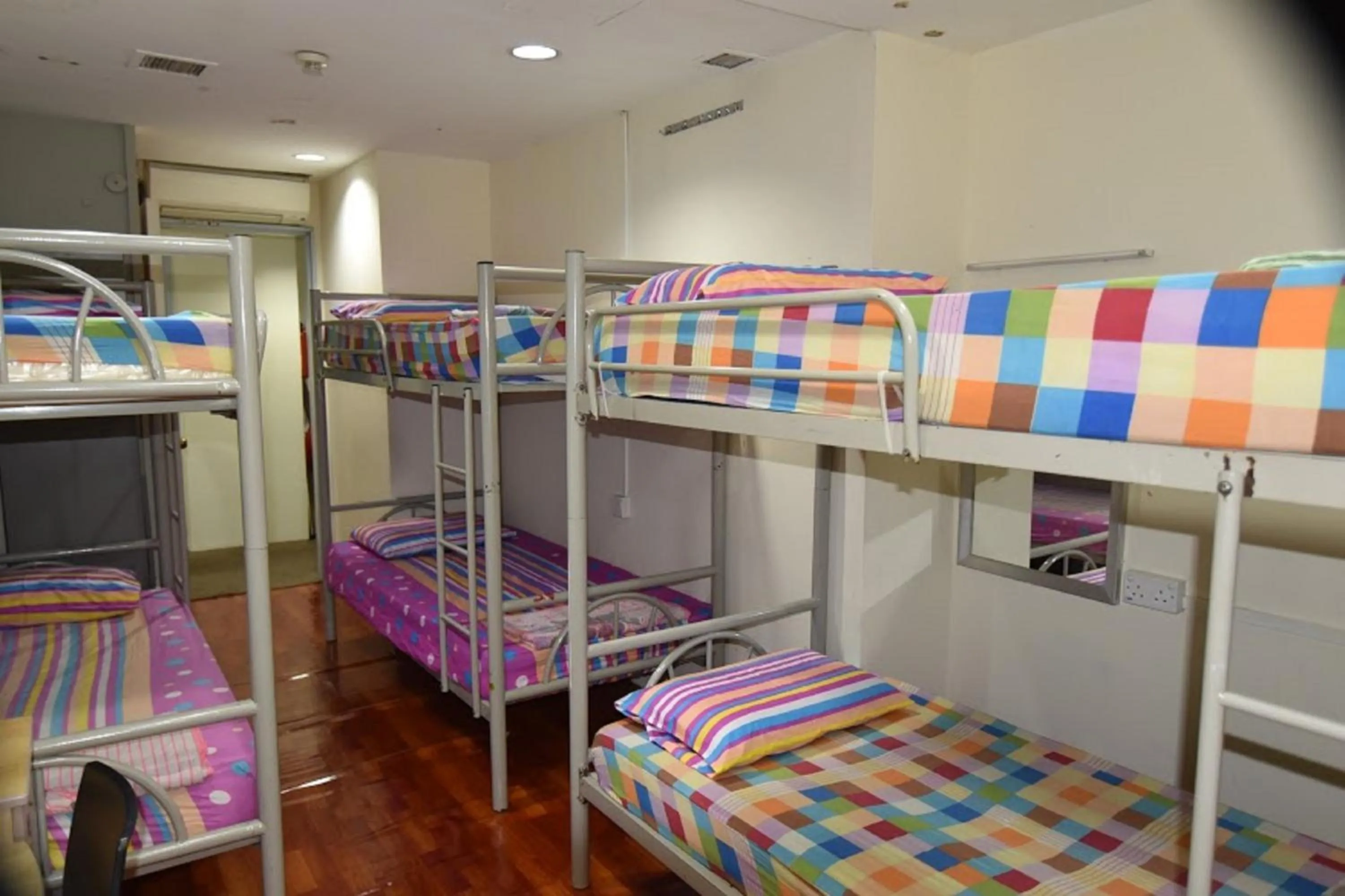 Family Room (6 Adults) with Private Bathroom in Kawan Hostel