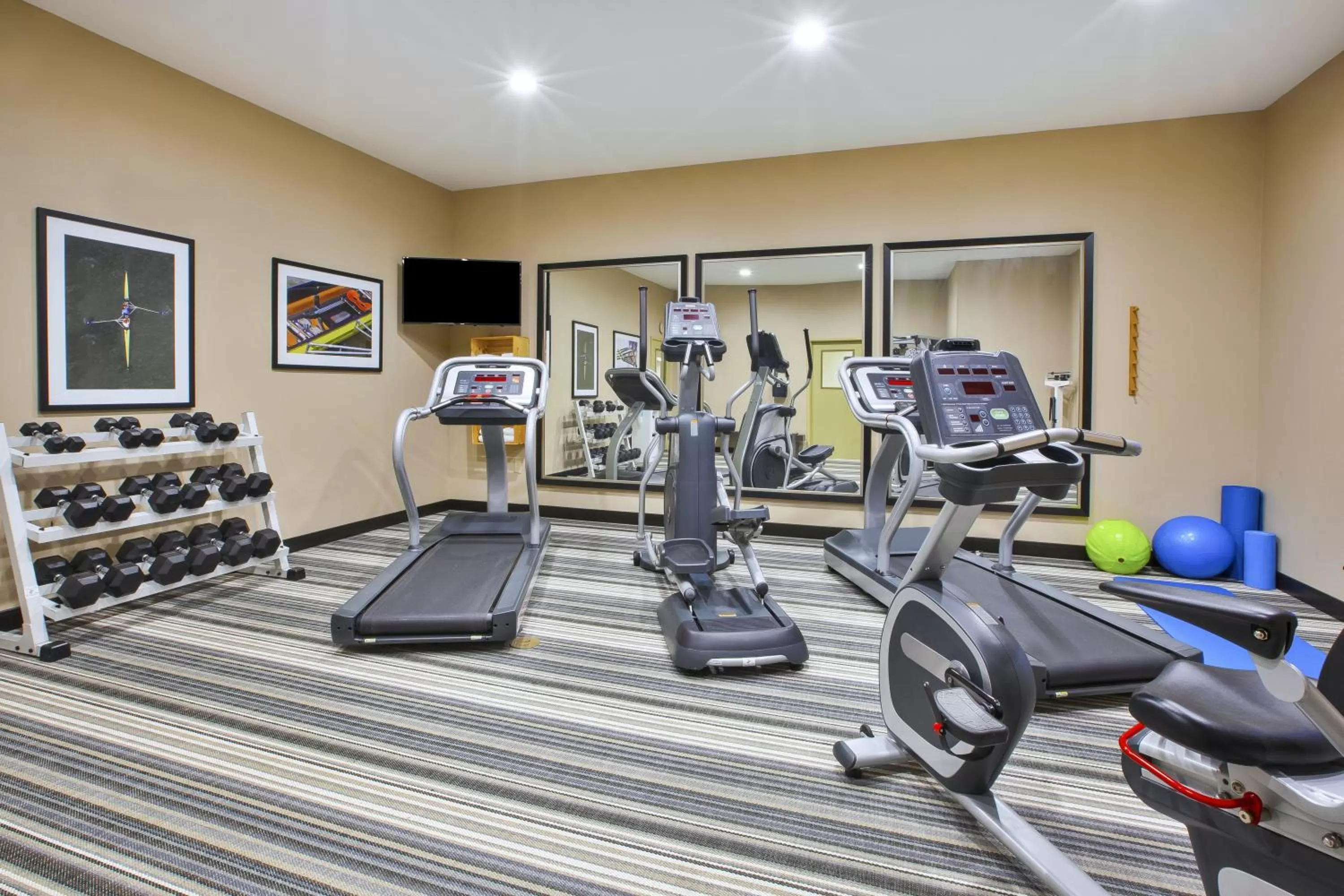 Fitness centre/facilities in Candlewood Suites Morgantown-Univ West Virginia by IHG