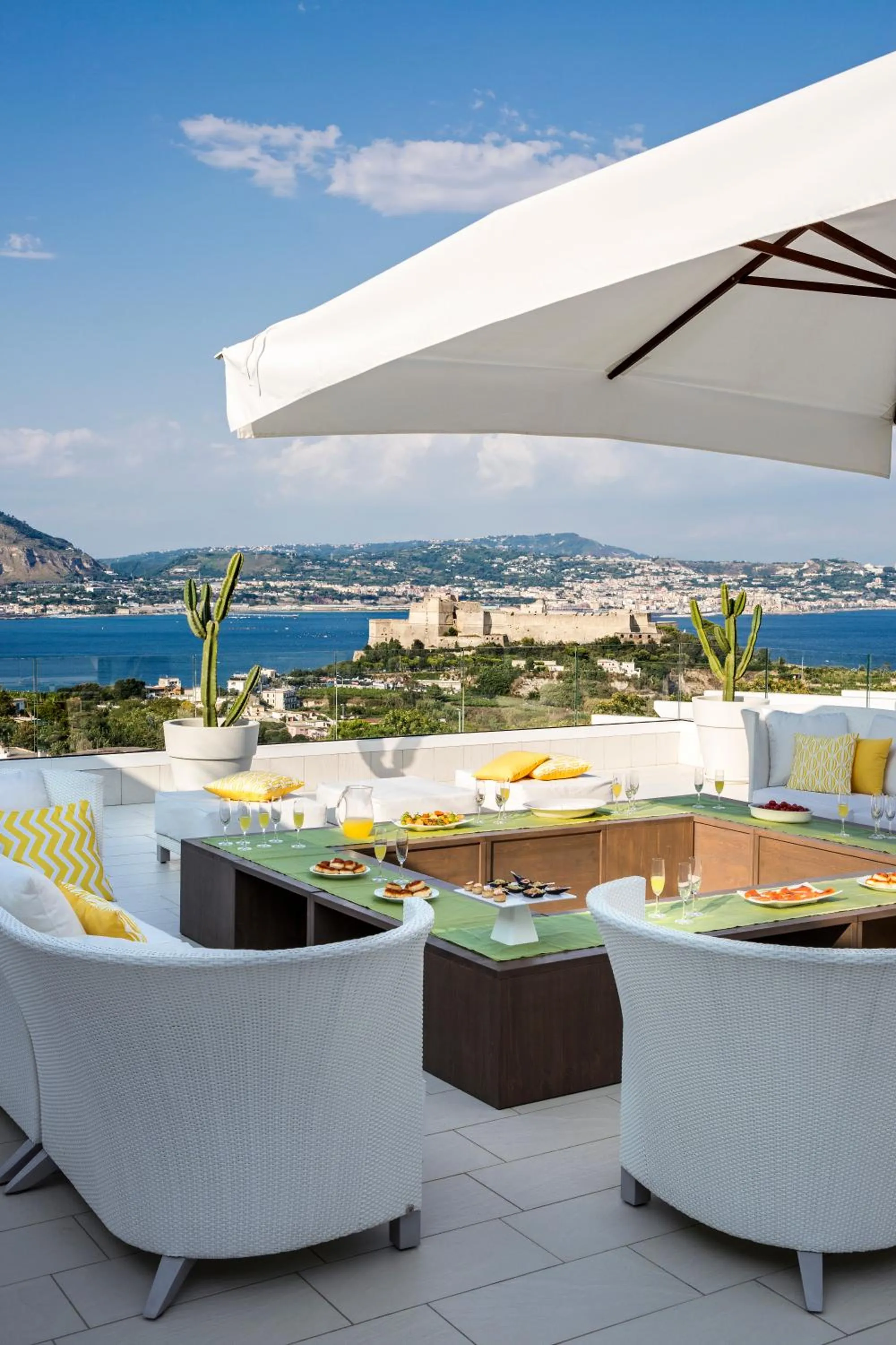 Day in Villa Gervasio Rooms