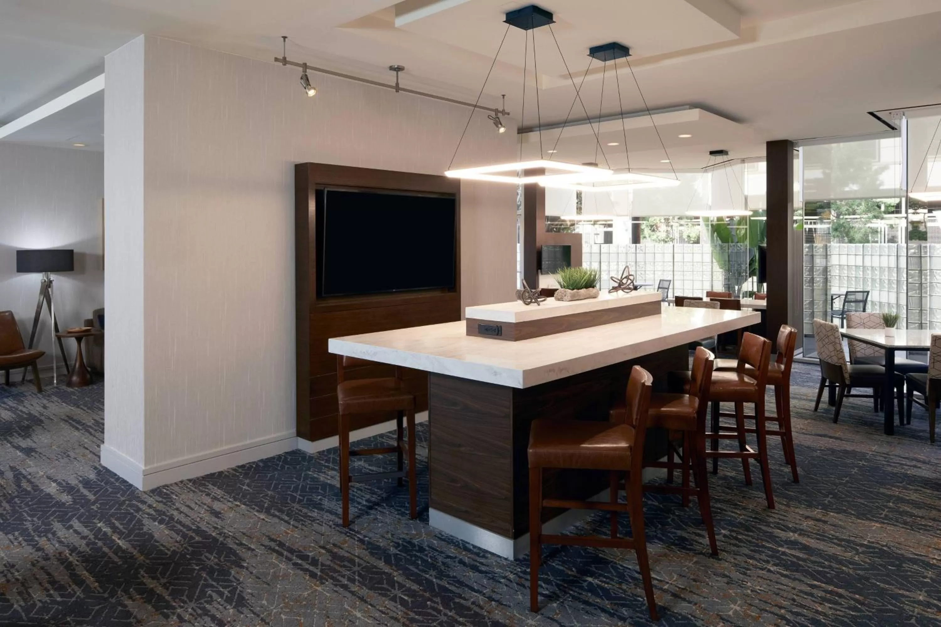 Lobby or reception in Courtyard by Marriott Los Angeles LAX / Century Boulevard