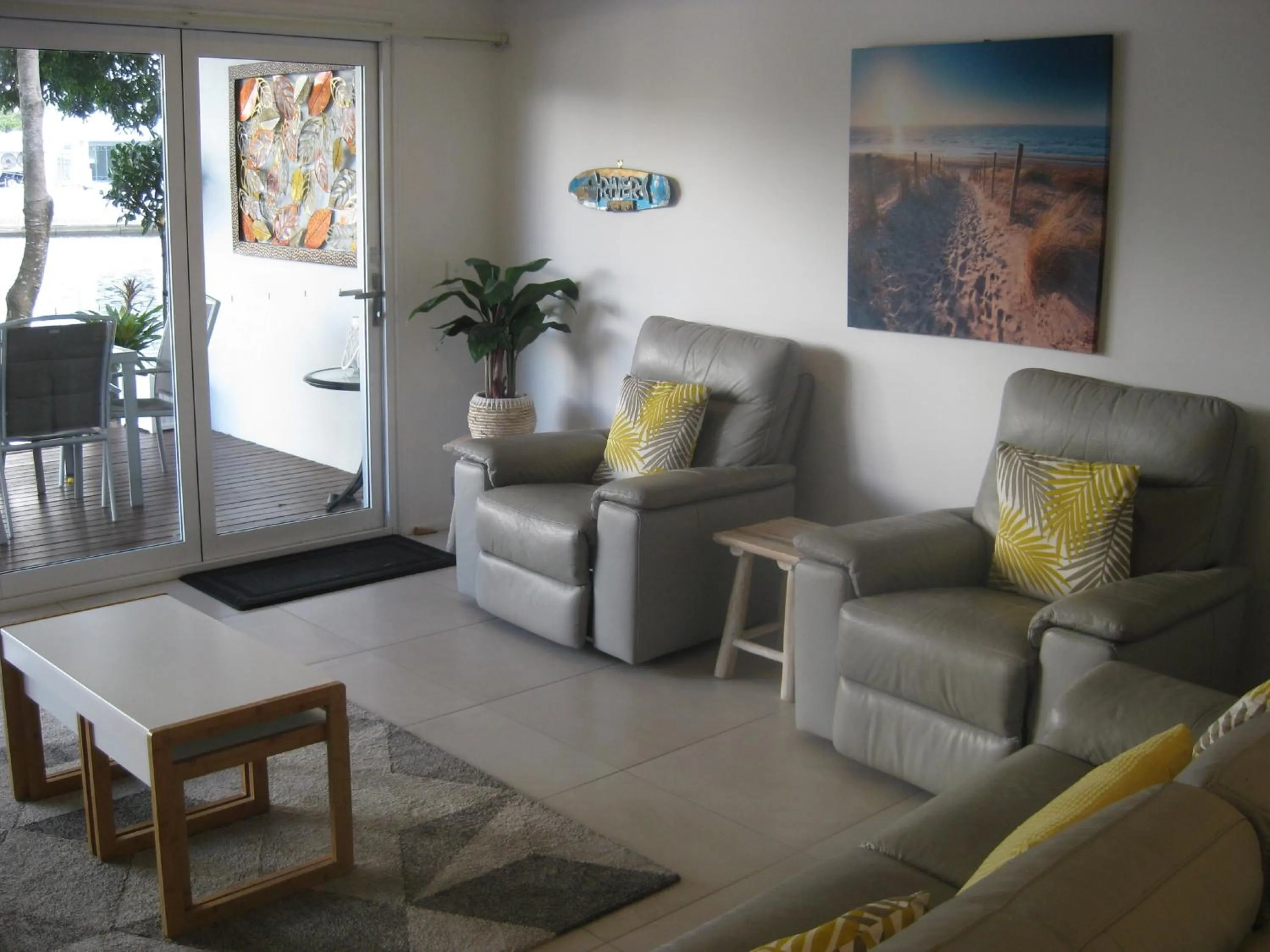 Noosa Entrance Waterfront Resort