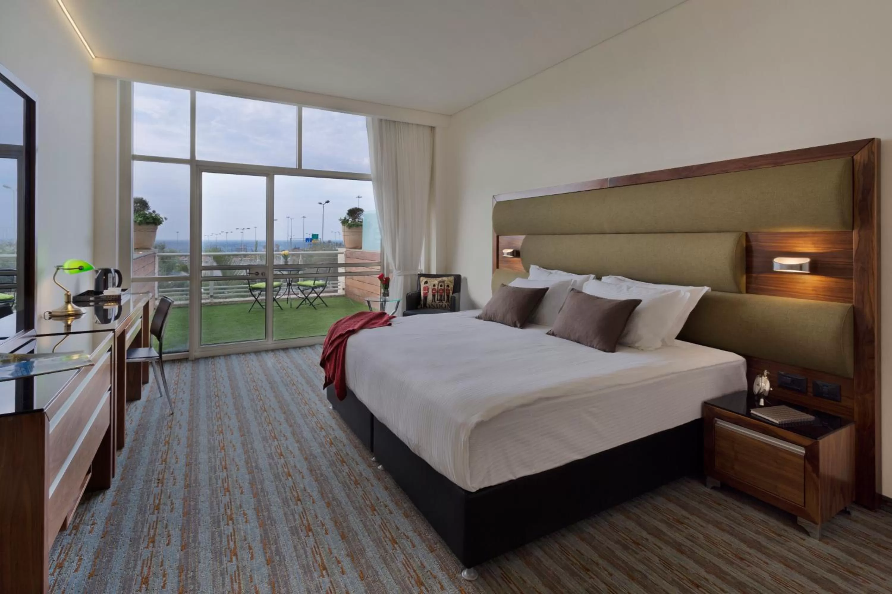 Day, Bed in Garden Hotel Boutique & Events