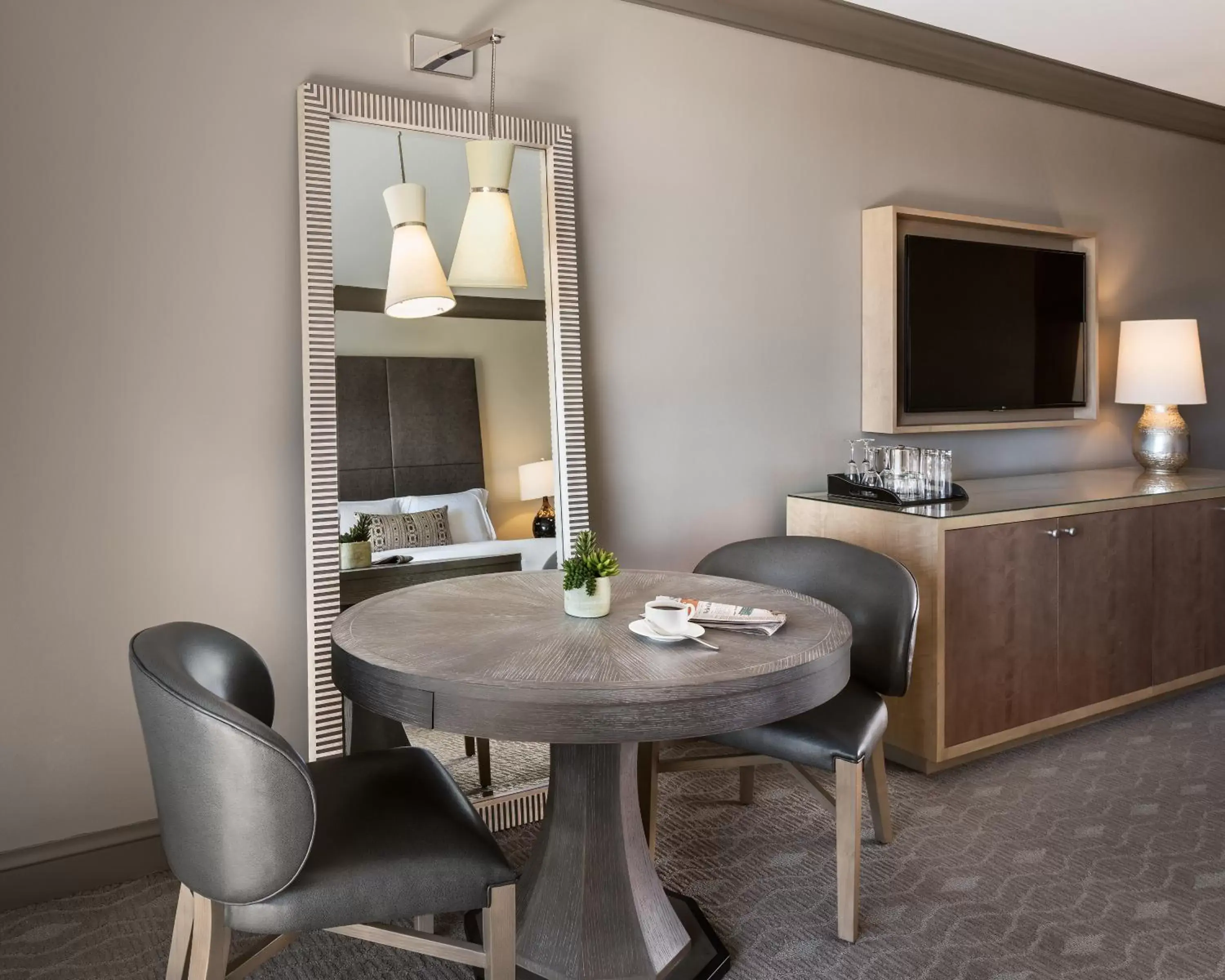 Spacious, Guest room, King, No view in The Phoenician, a Luxury Collection Resort, Scottsdale Spacious, Guest room, King, No view in The Phoenician, a Luxury Collection Resort, Scottsdale