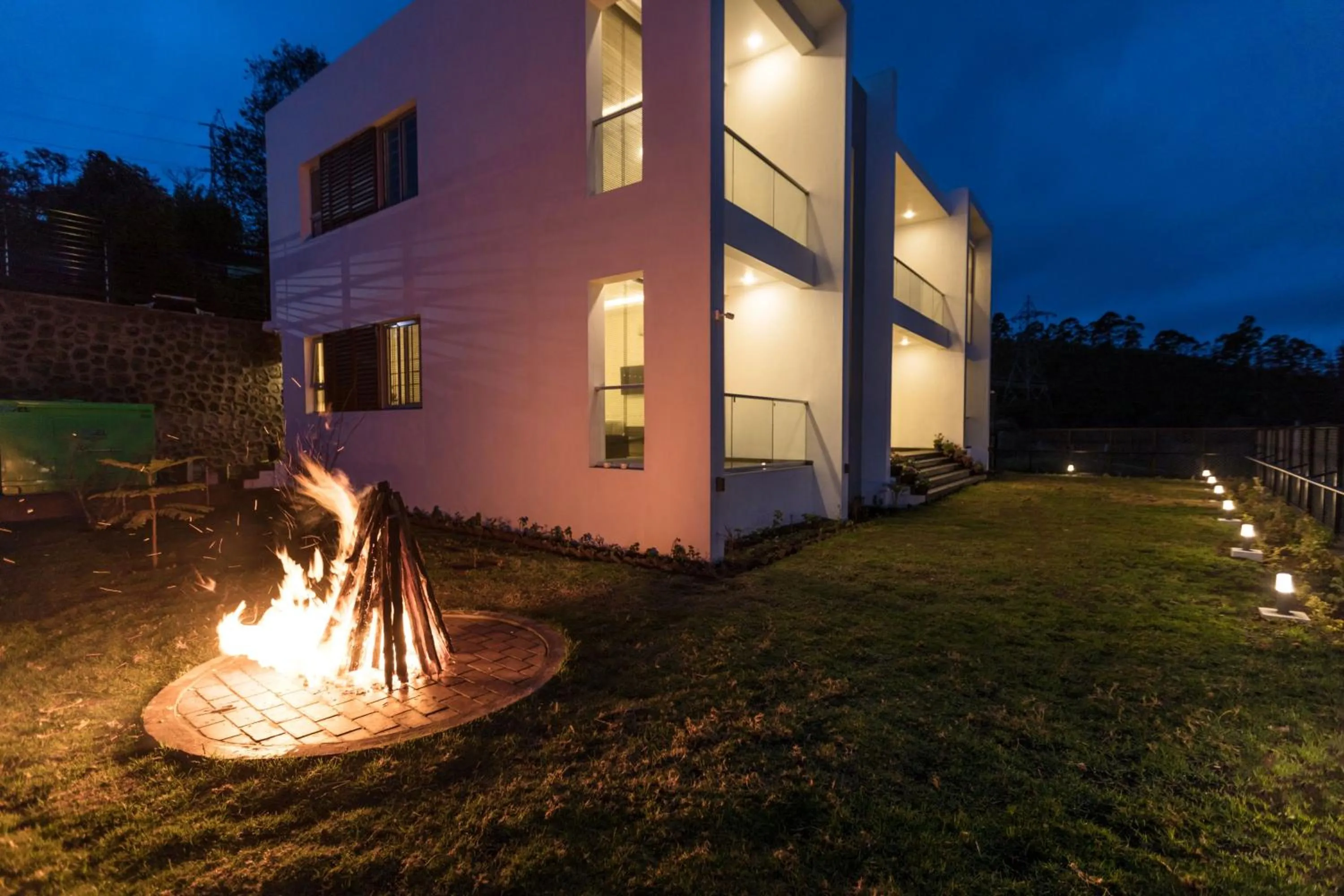 Property building in Silver Mist