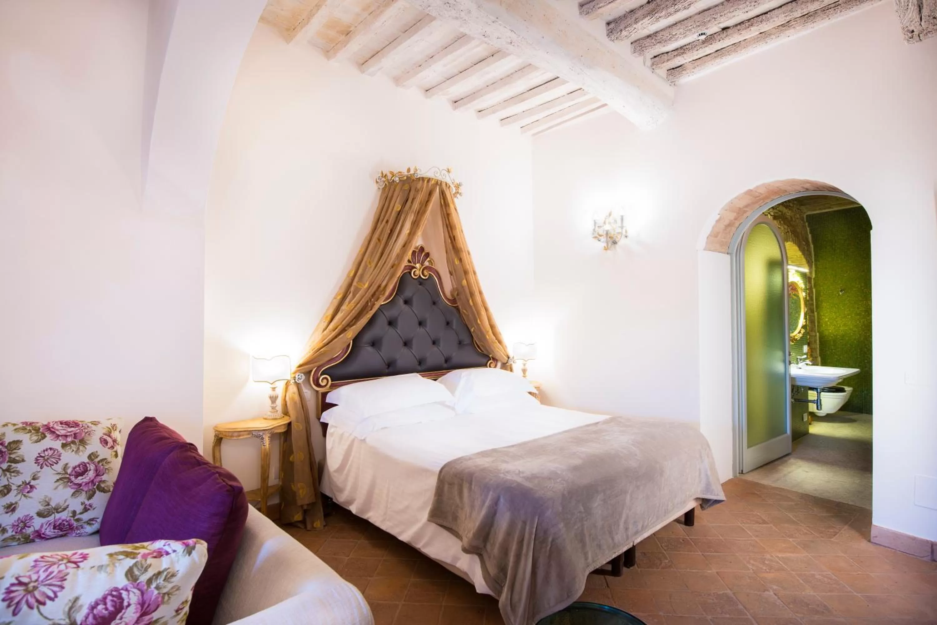 Bed in Palazzo Pacini