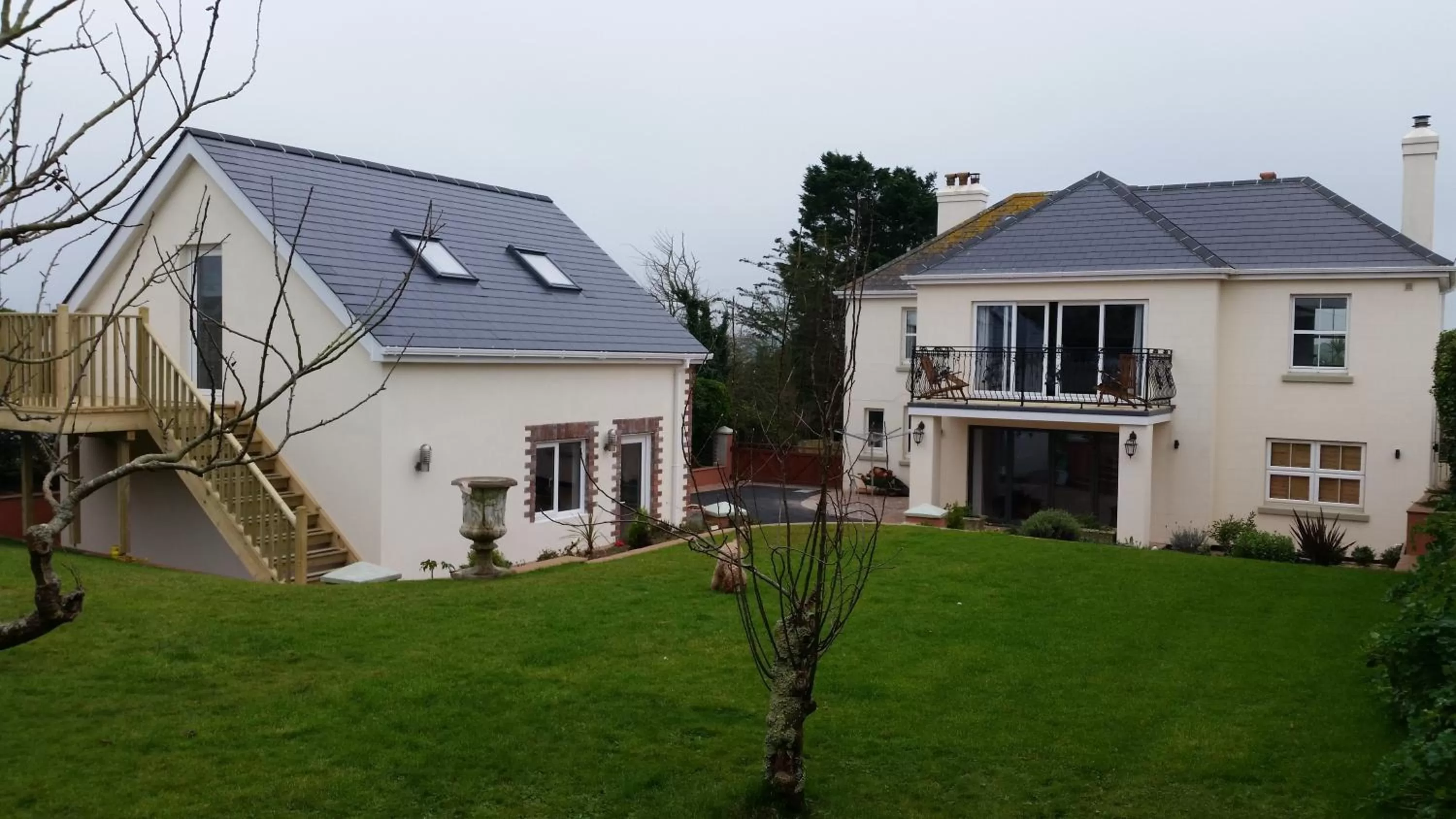 Facade/entrance in Little Orchard House