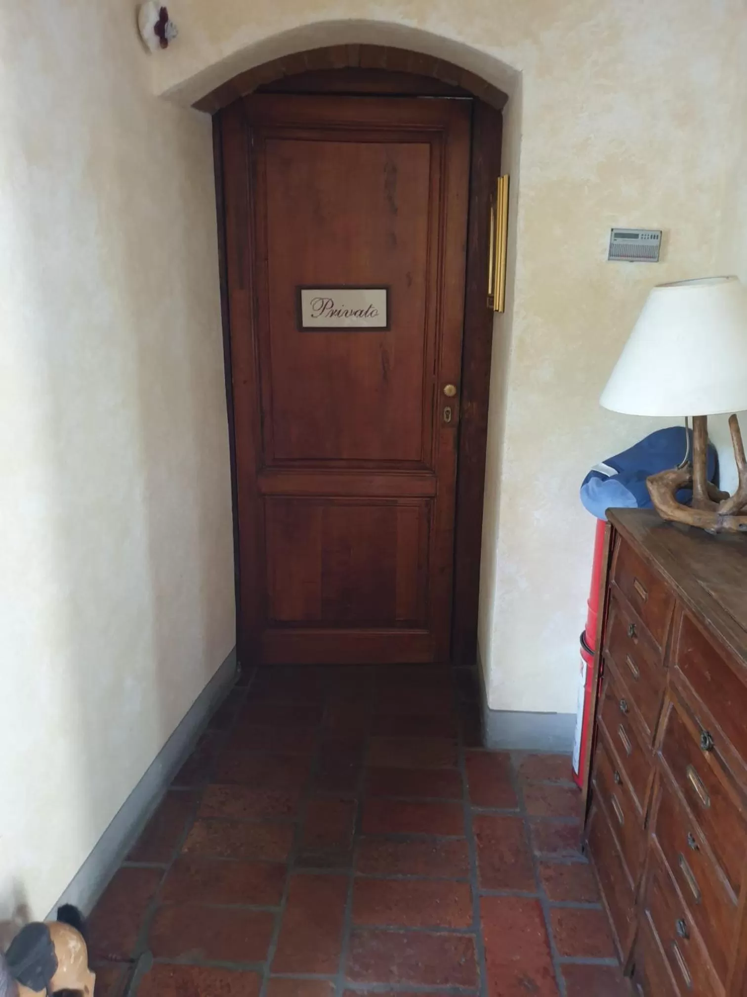 Facade/entrance in Ulivo Rosso