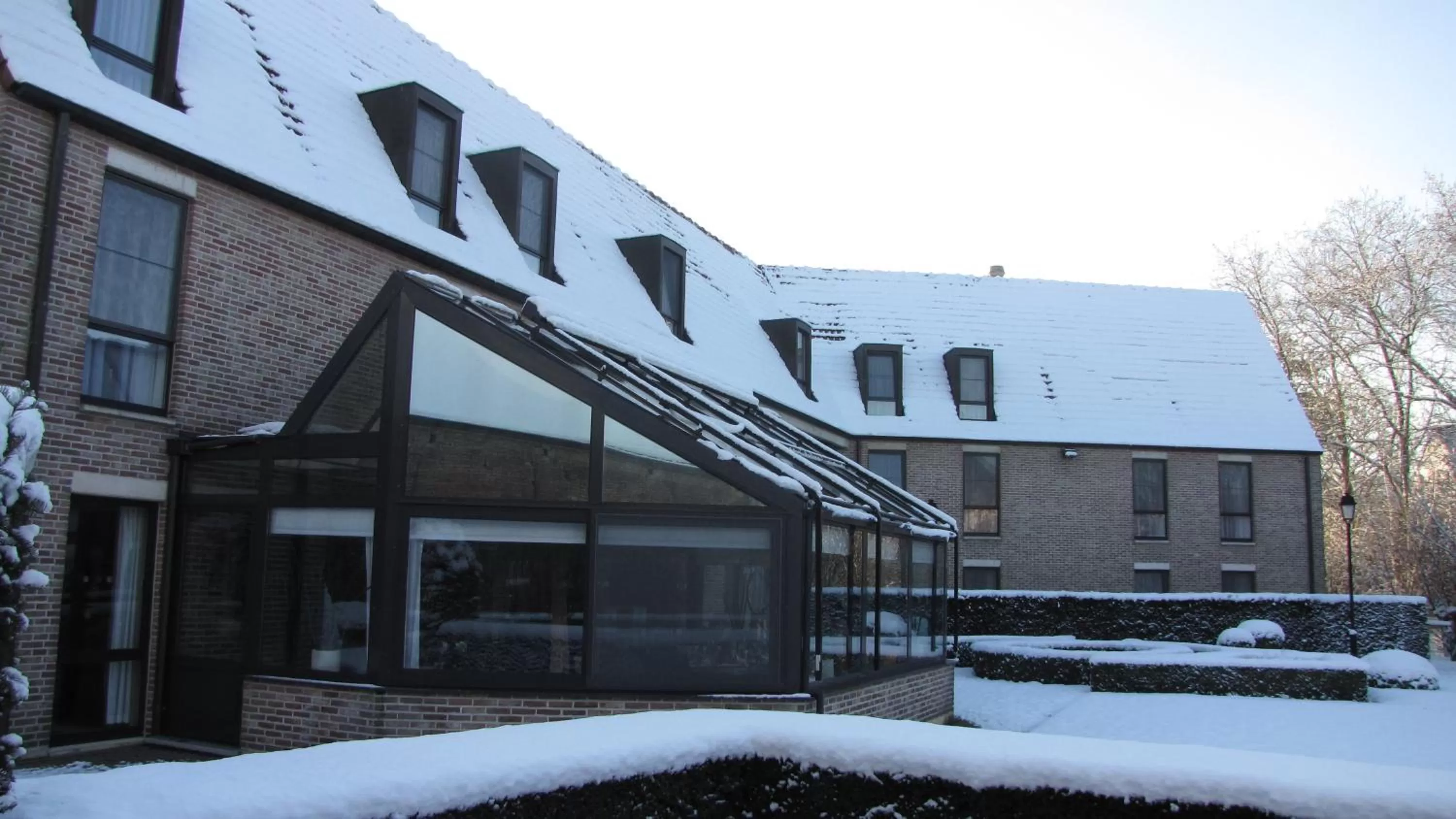 Facade/entrance in Begijnhof Hotel