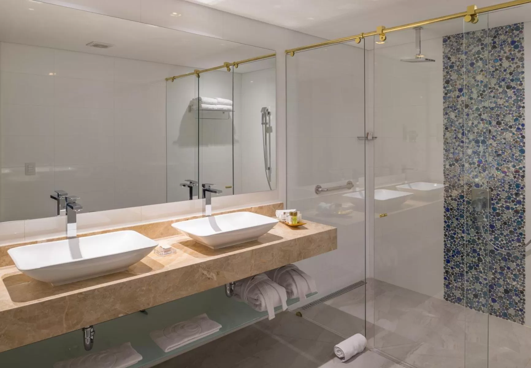 Toilet in Hotel El Dorado Bogota