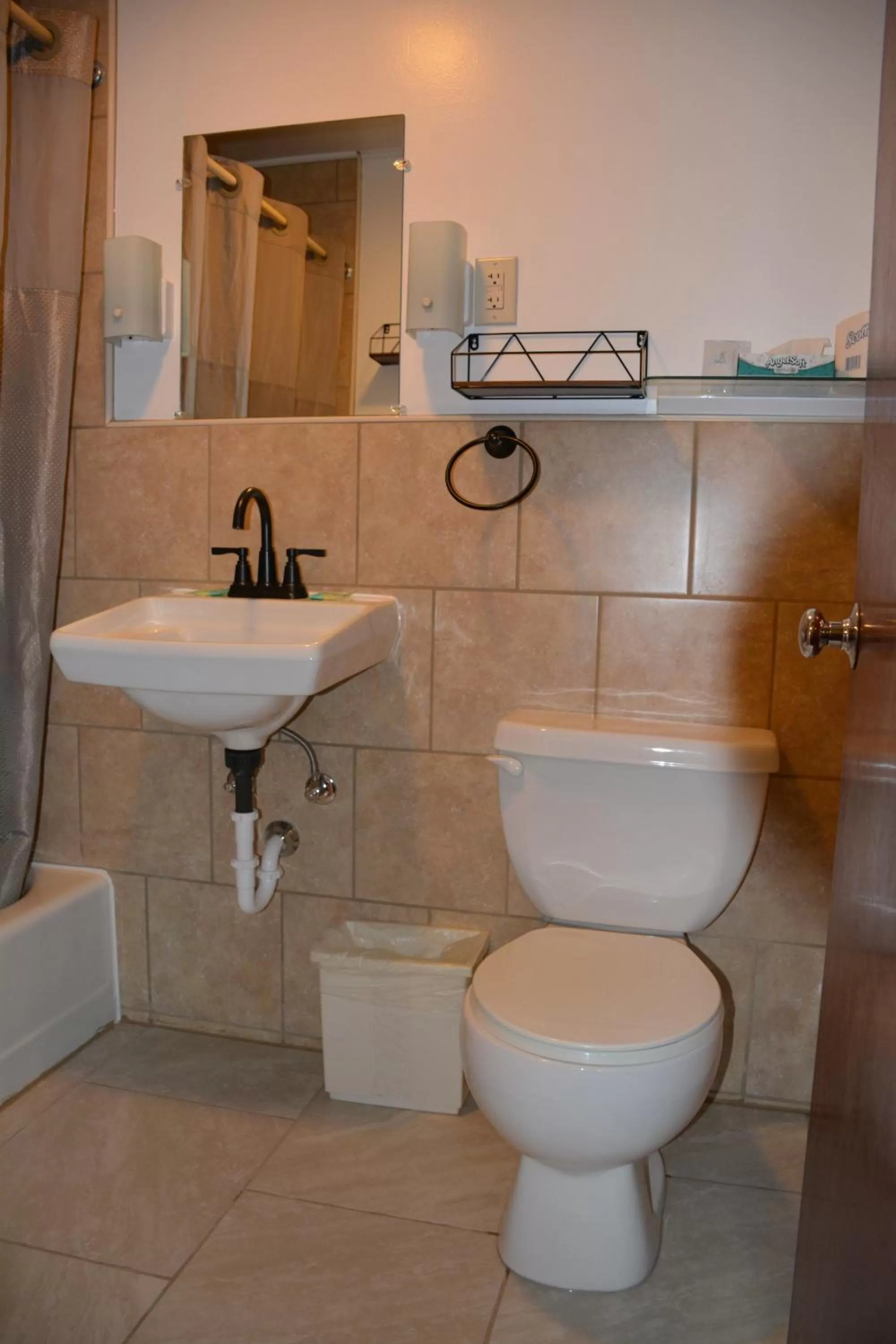 Toilet in The Village Motel