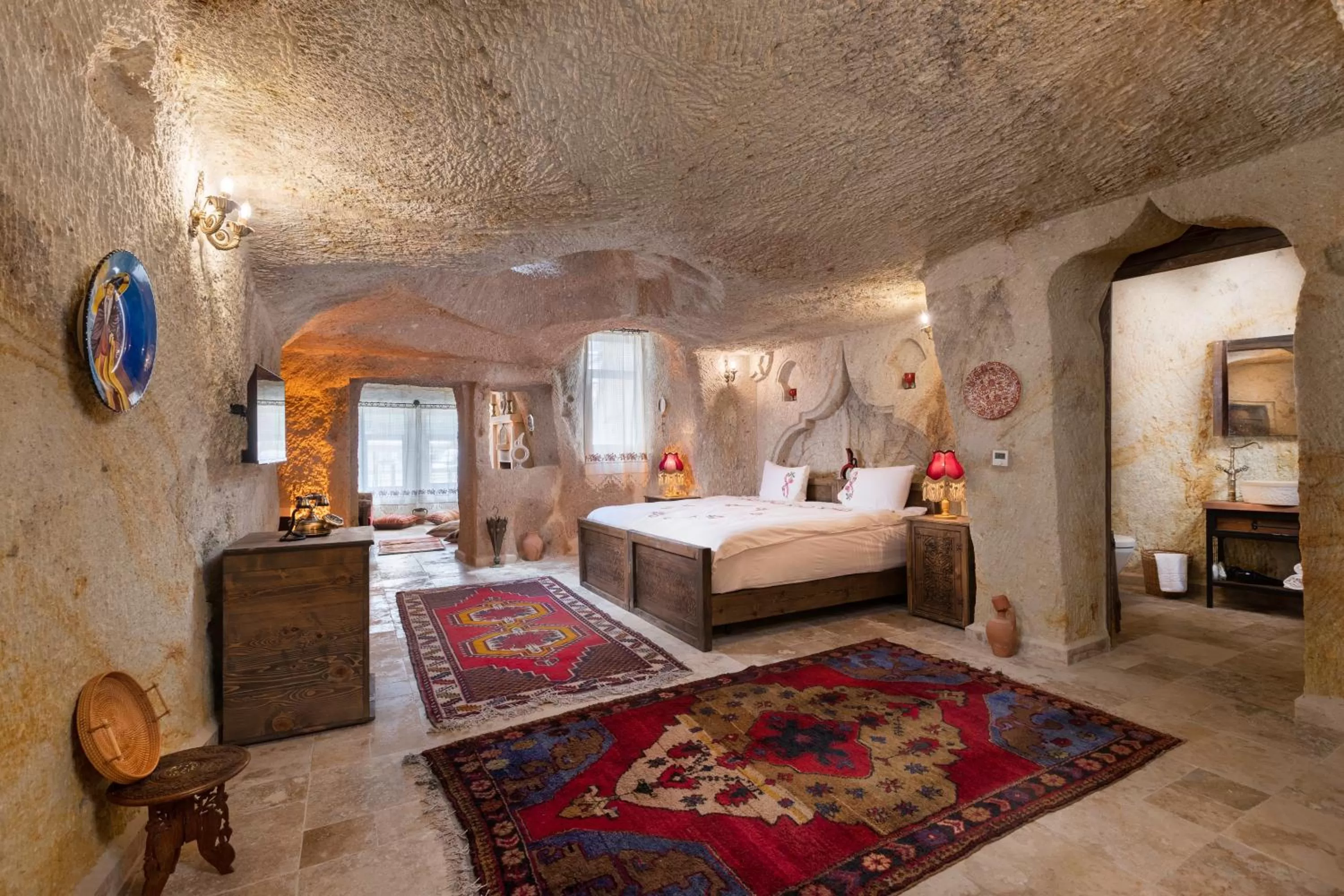 Photo of the whole room, Bed in Kayata Cave Suites Special Class