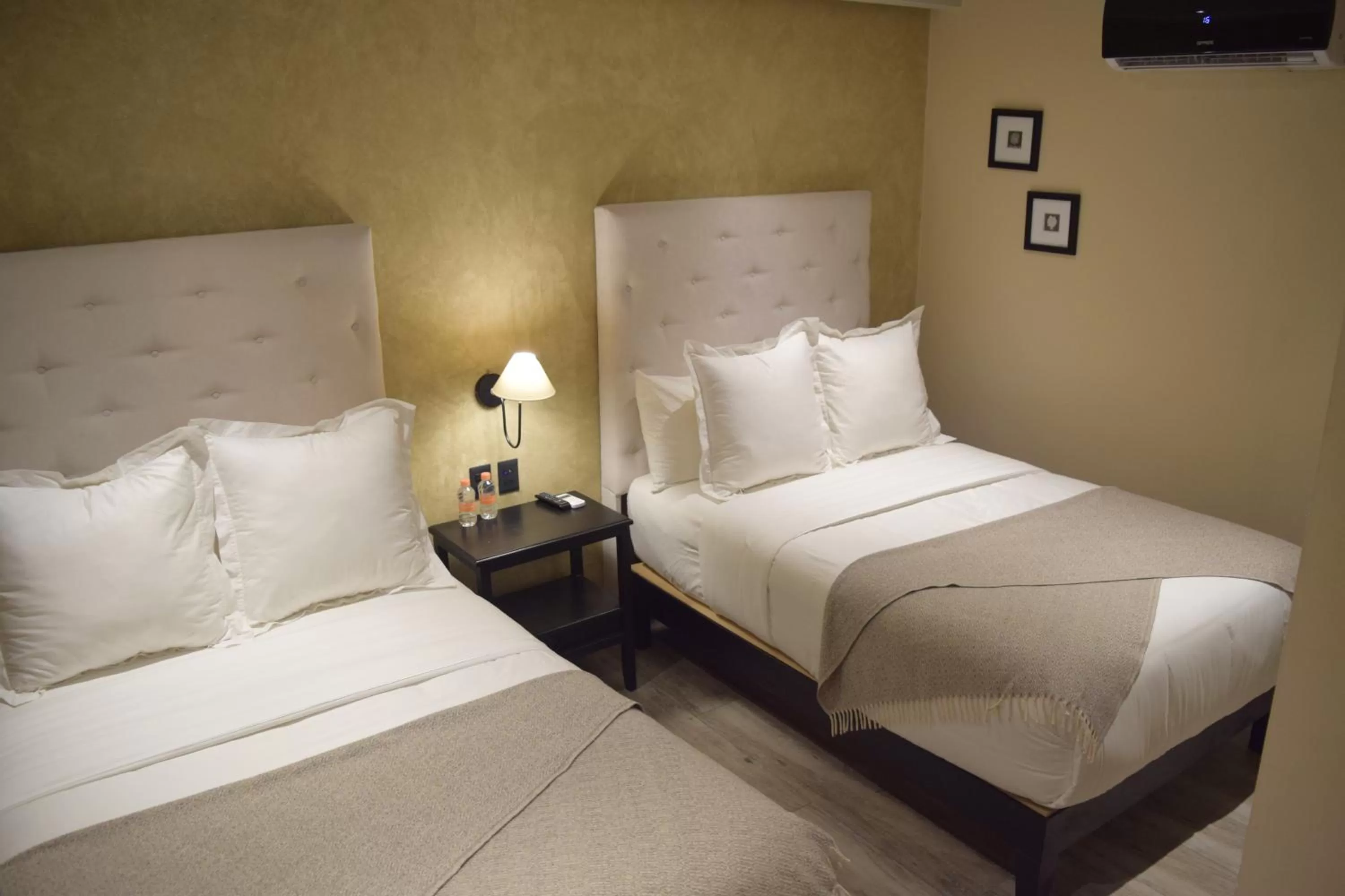 Bed in Hotel Bouquet (Adults Only)