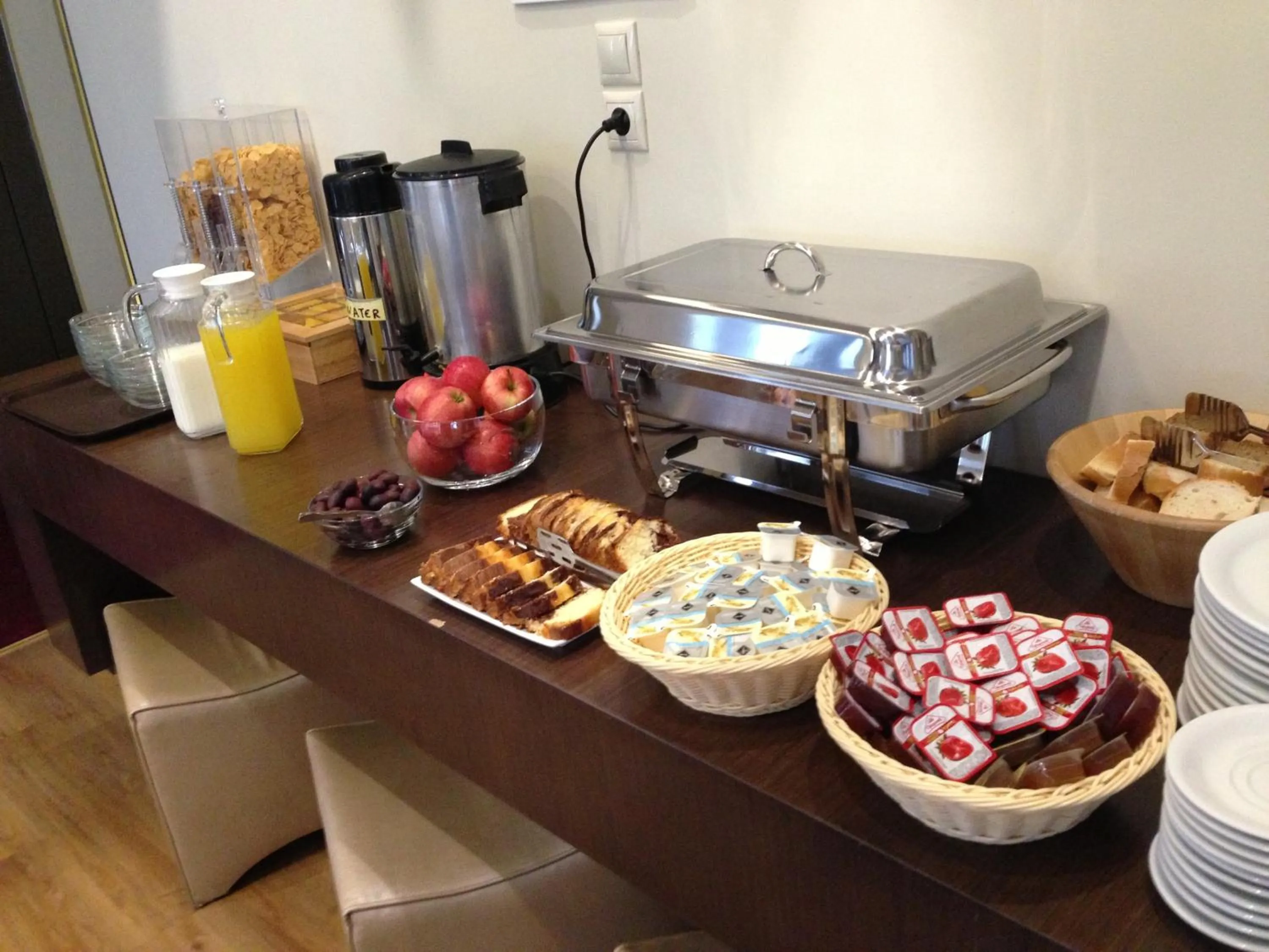 Food and drinks in Cosmopolit