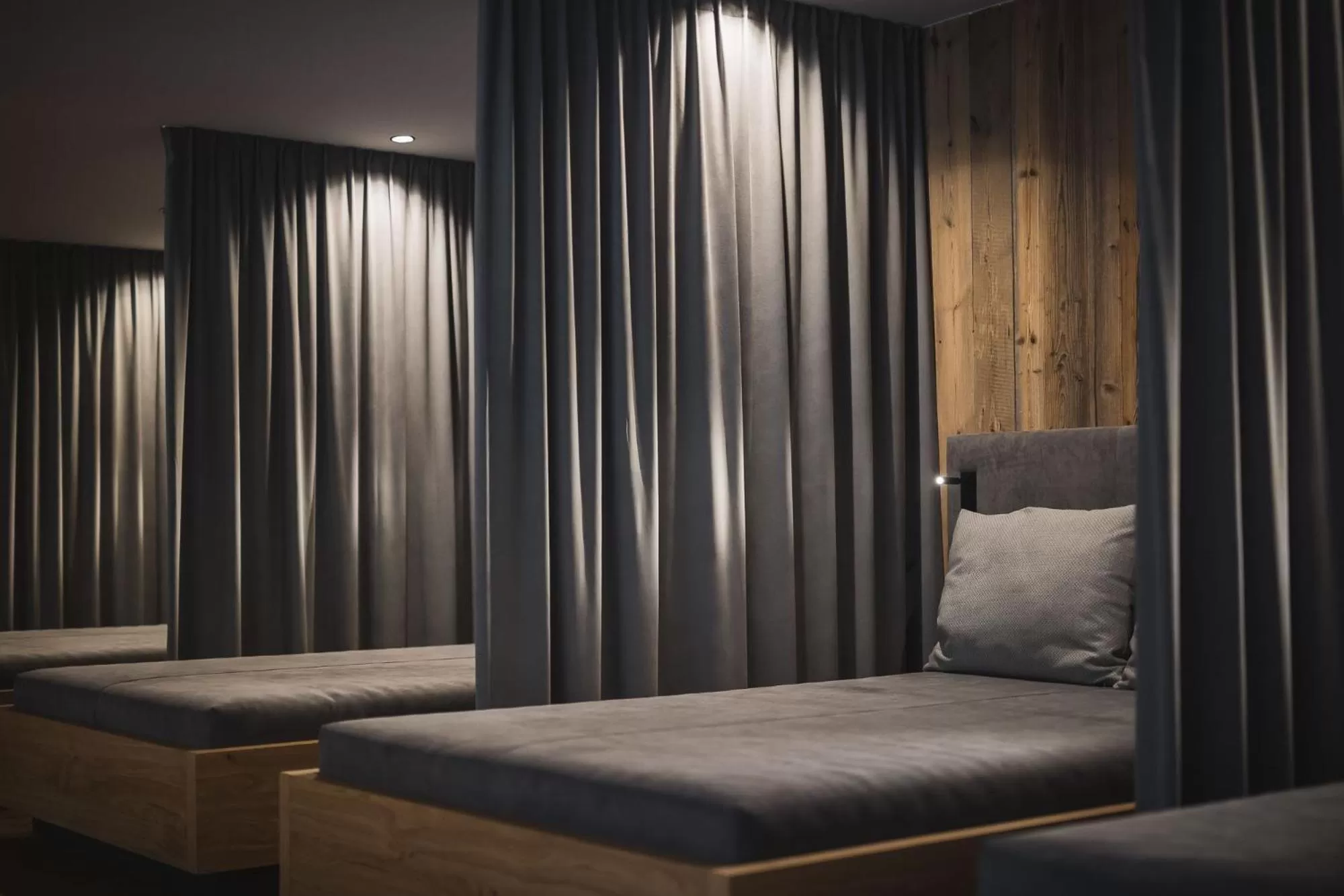 Sauna, Bed in Autentis