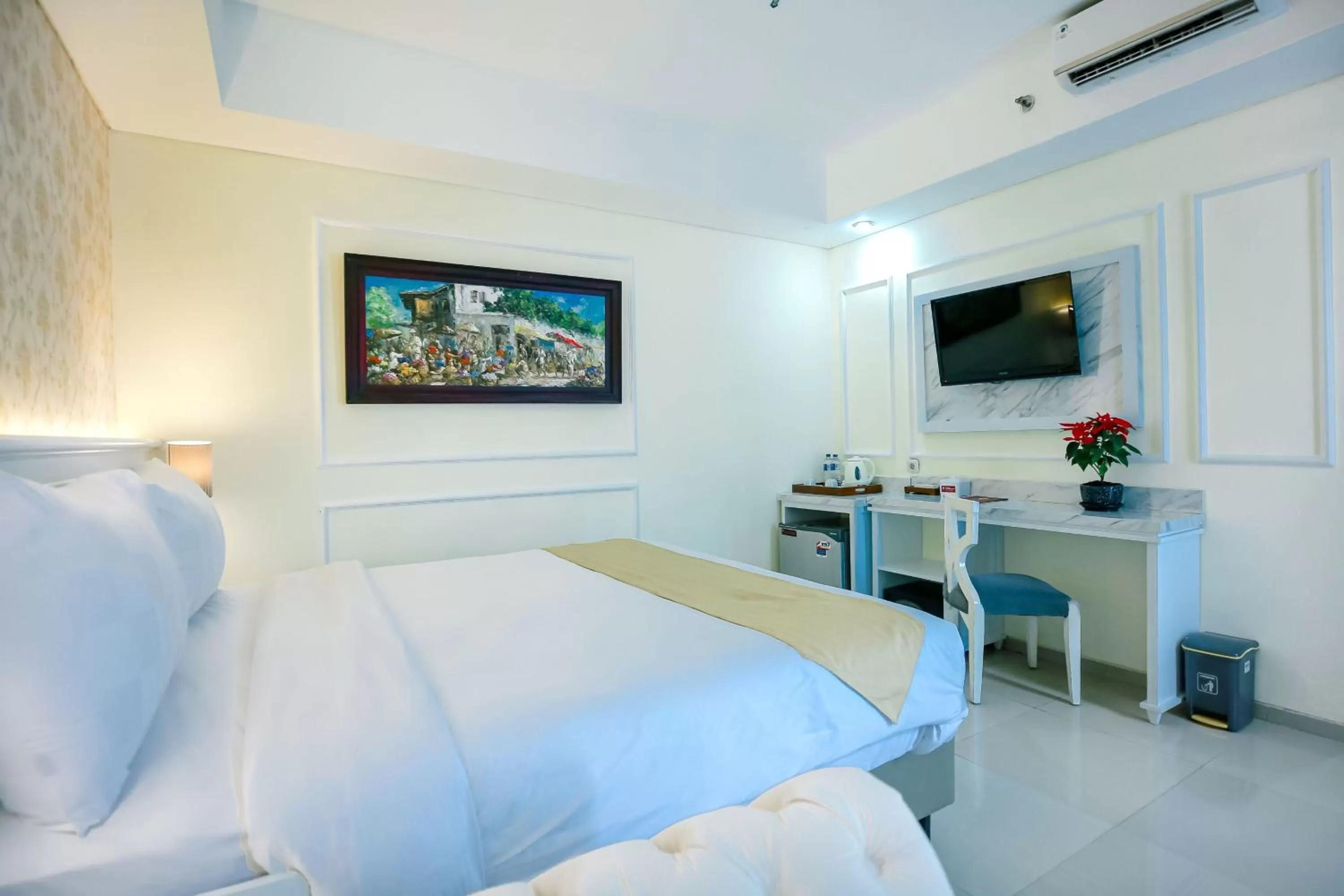 Bed in The Cube Hotel Malioboro, Azana Hotels Collection
