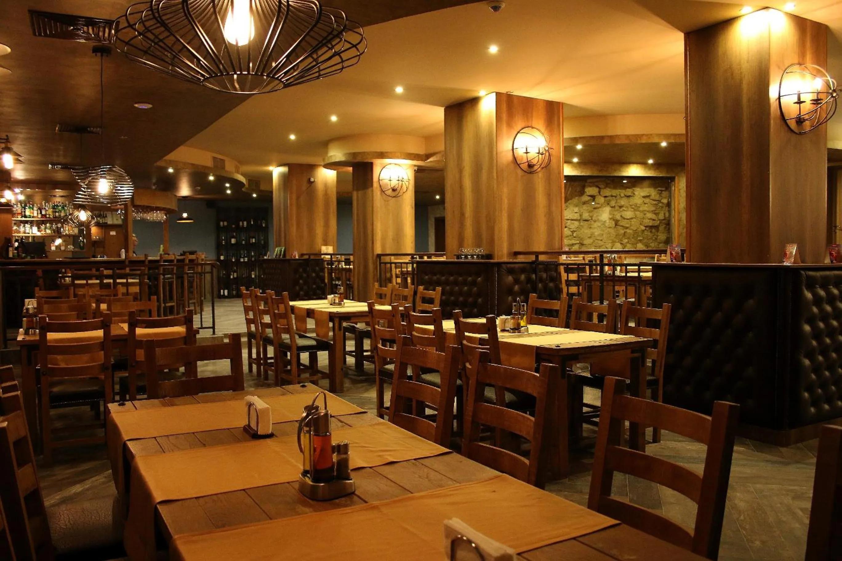 Restaurant/places to eat in Hotel Golden Tulip Varna